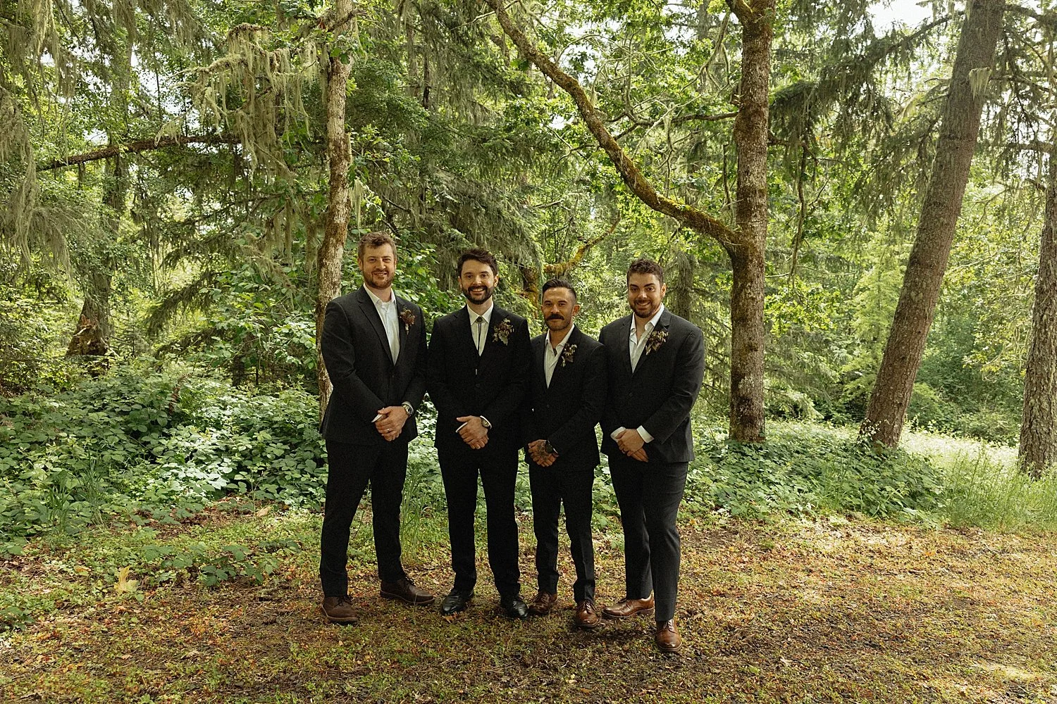 mount-tom-house-wedding-oregon_0016.jpg