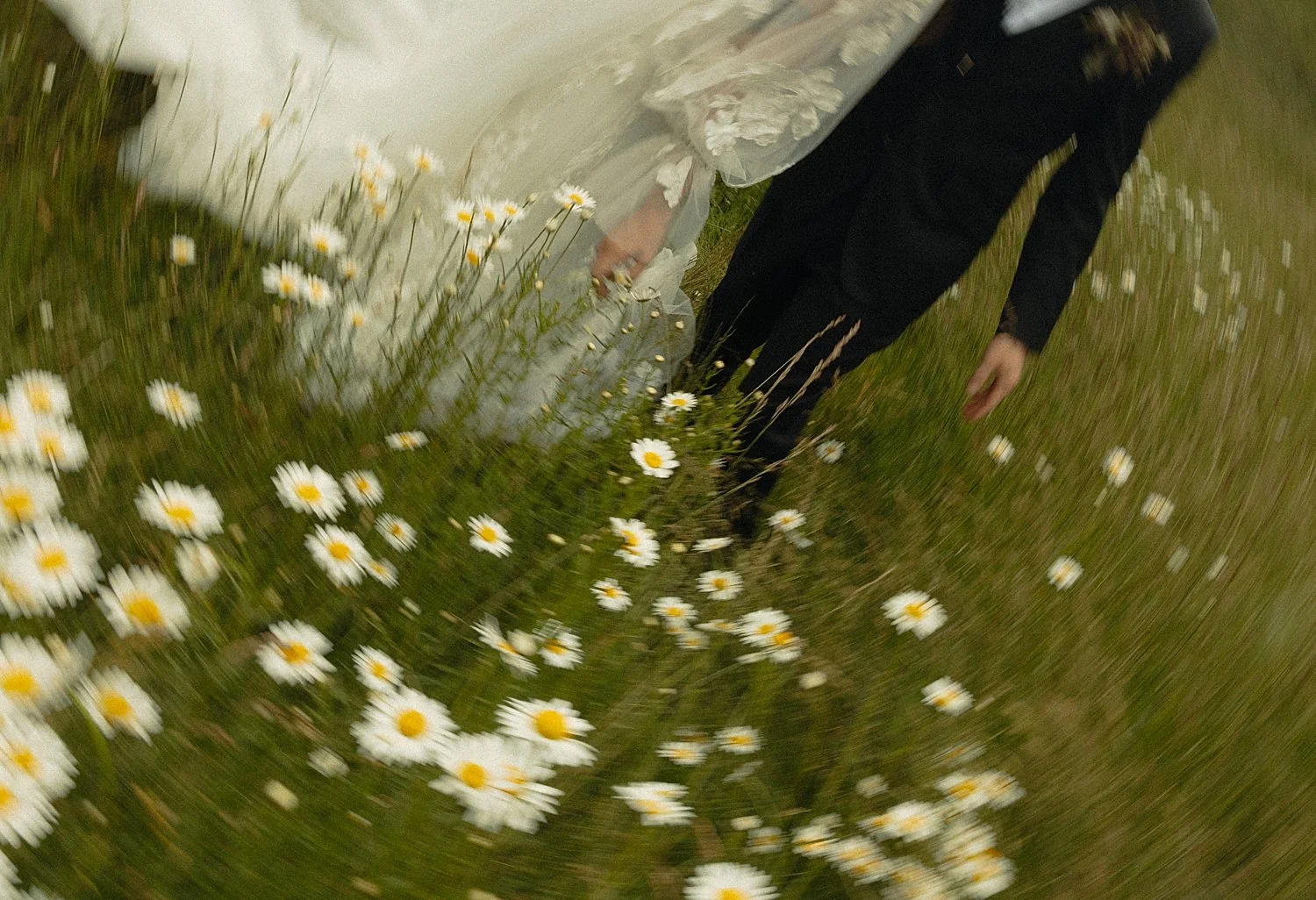 mount-tom-house-wedding-oregon_0011.jpg