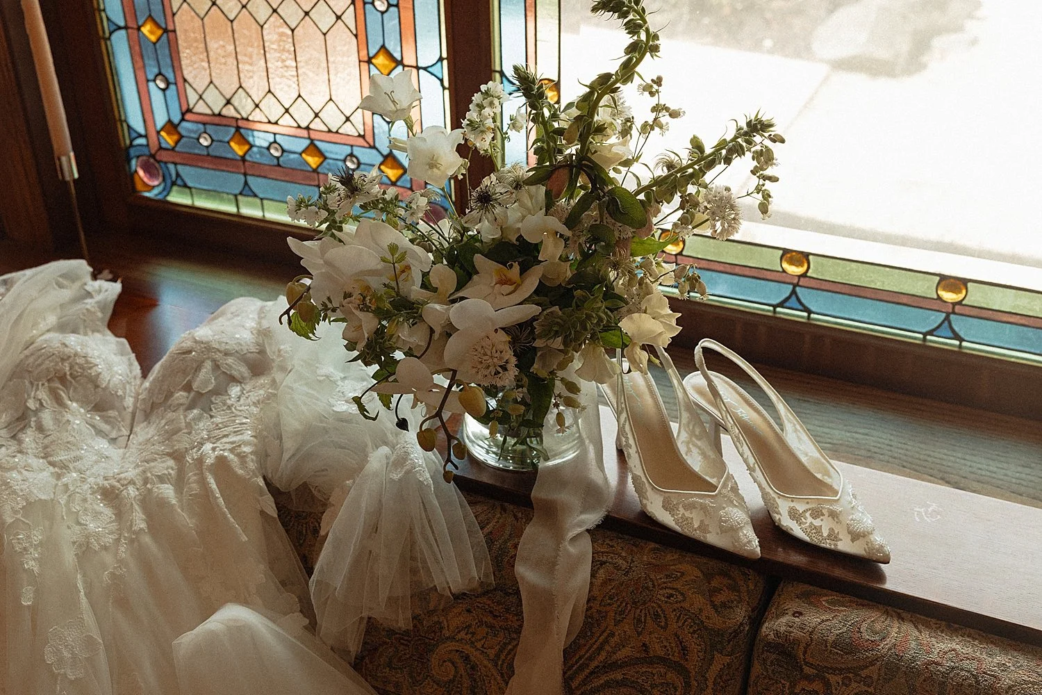 mount-tom-house-wedding-oregon_0036.jpg
