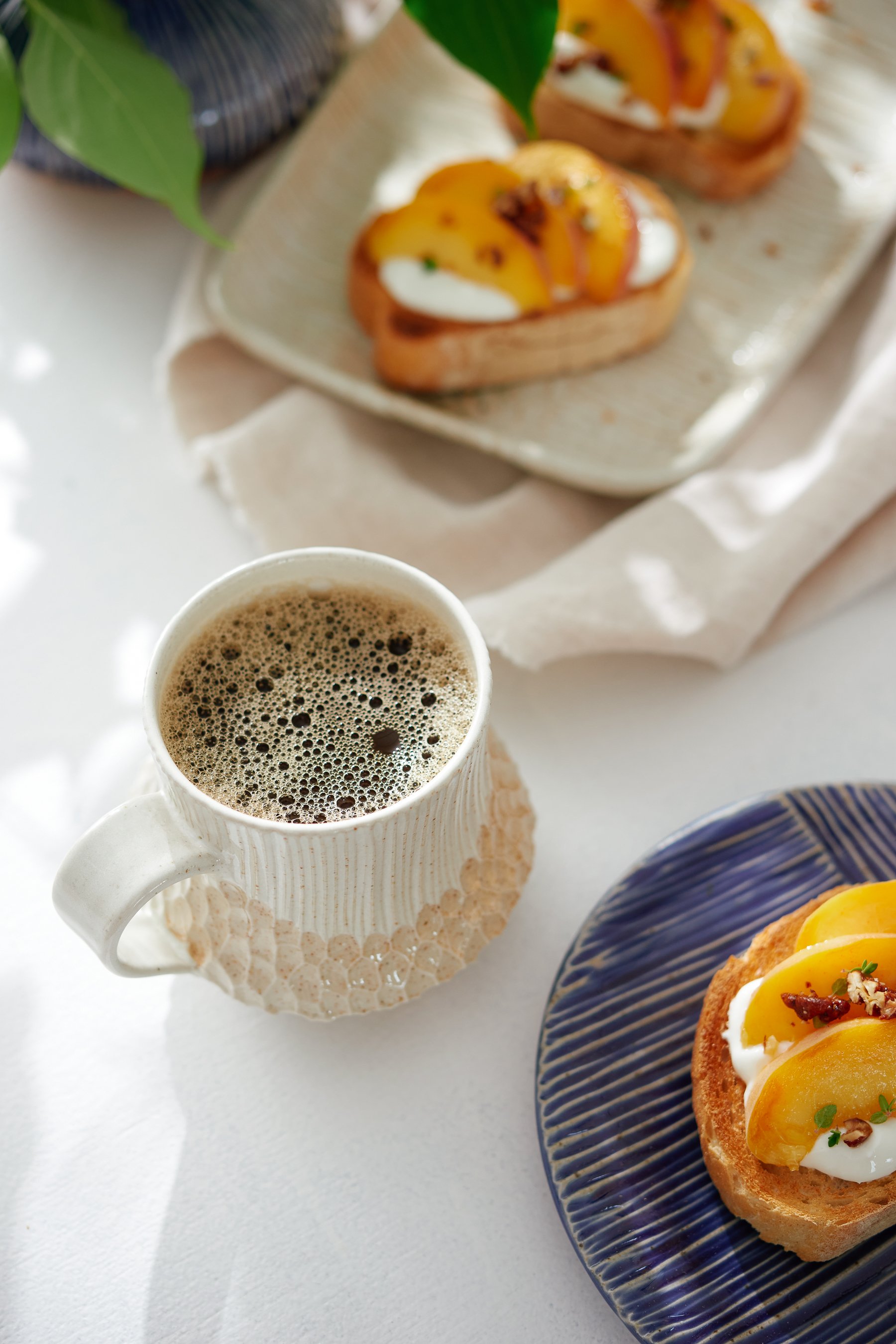 Henisee Pottery_Flatlay 3.jpg