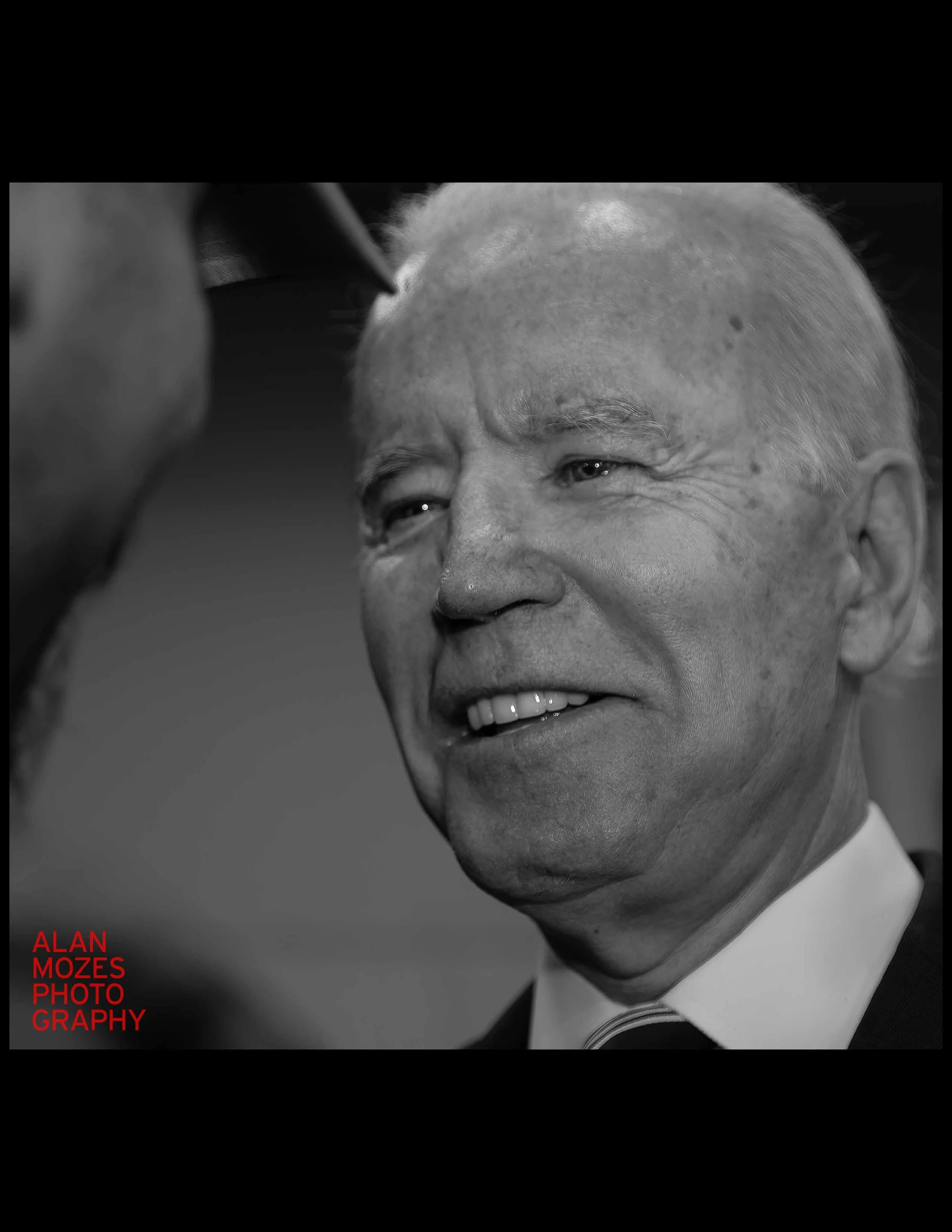 BIDEN_IOWA_3.jpg