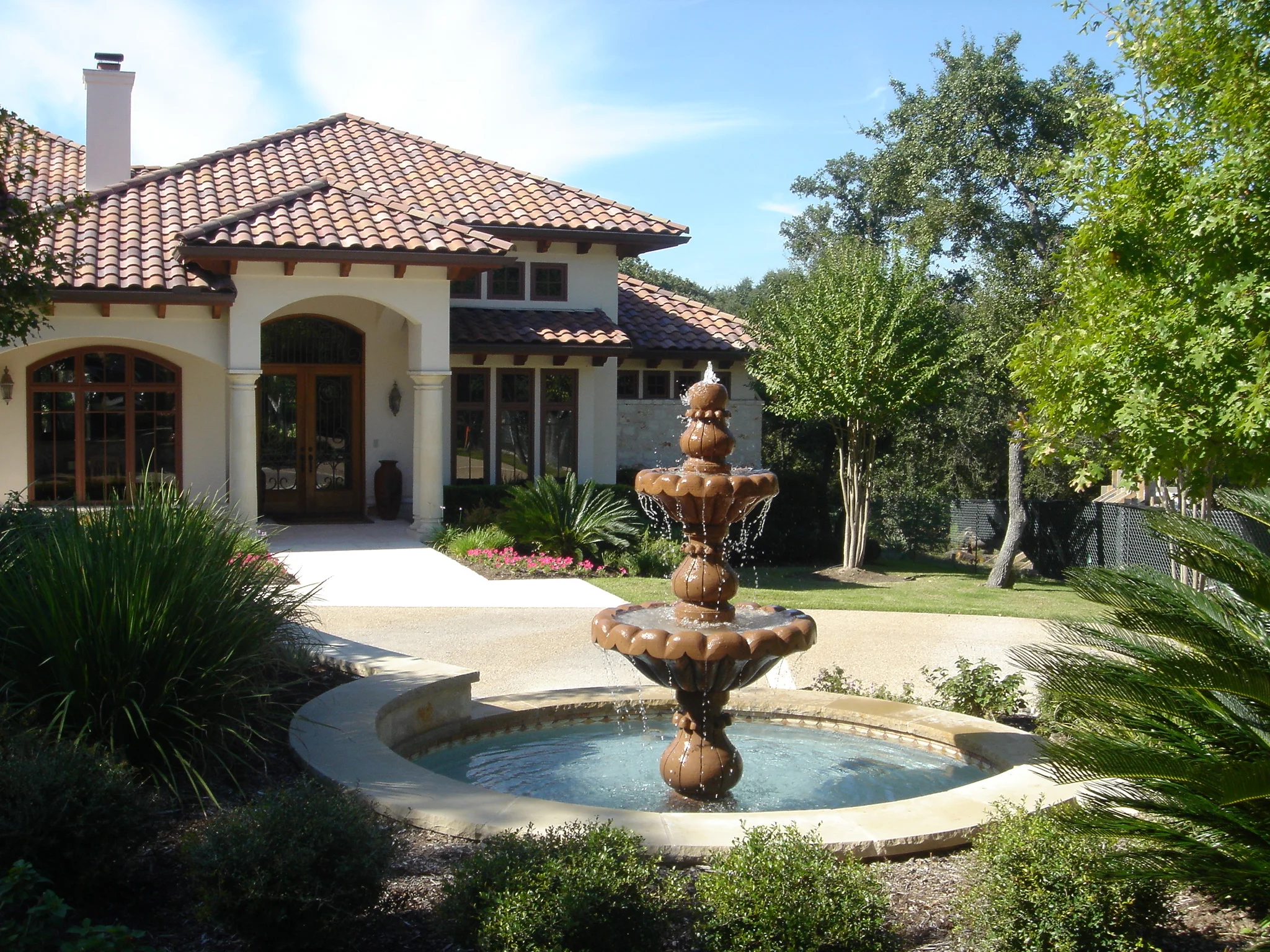 Cantera Fountain 019.jpg