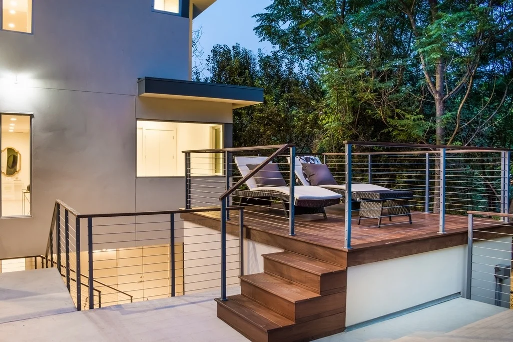 modern-pool-travis-heights5.jpg