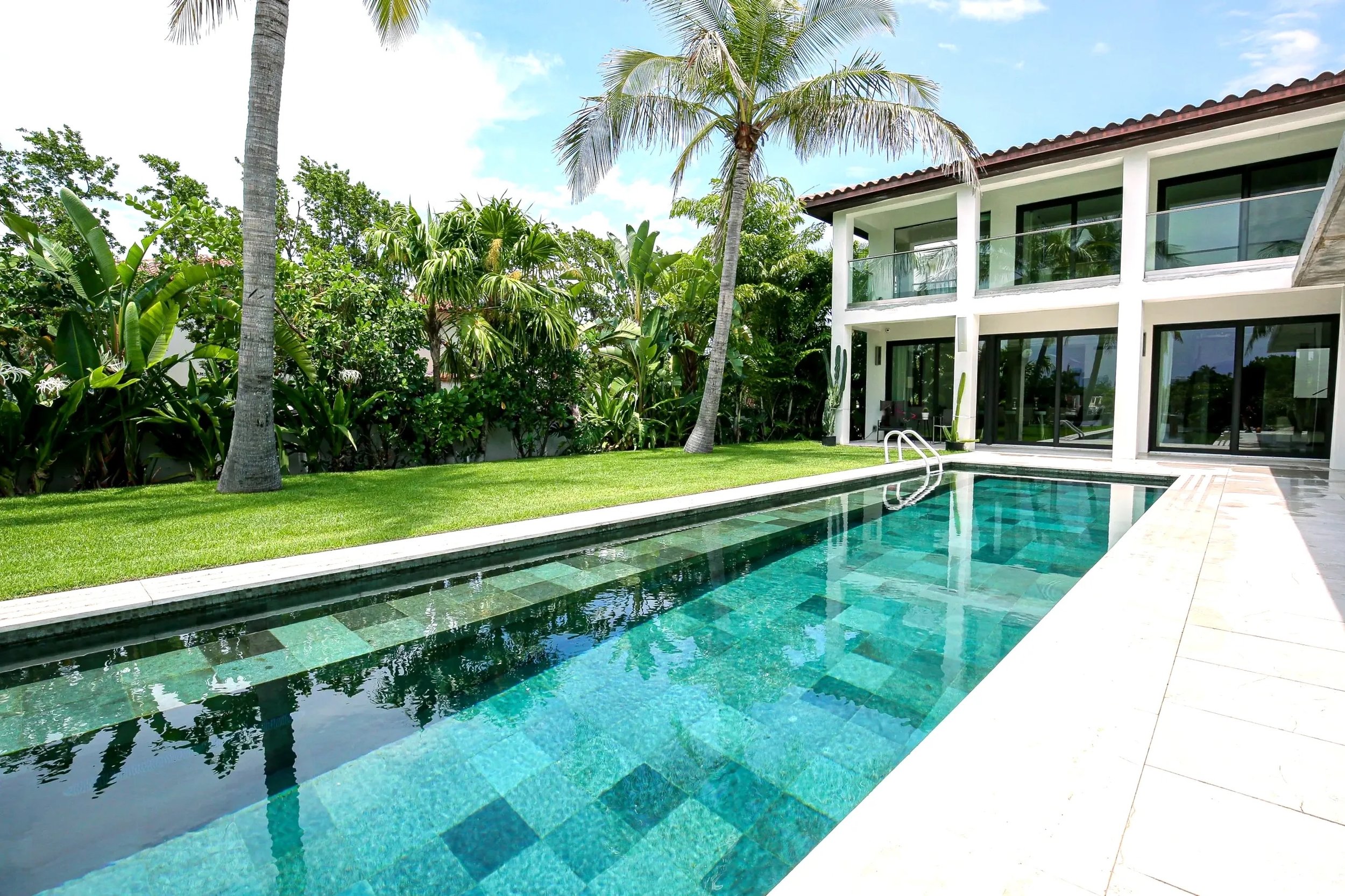 Rivo Alto Island Sukabumi KISO1.jpeg