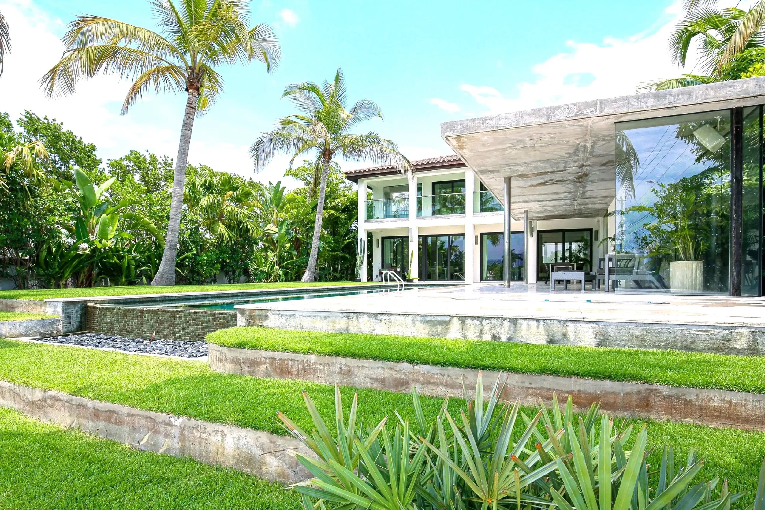 Rivo Alto Island Sukabumi KISO6.jpeg