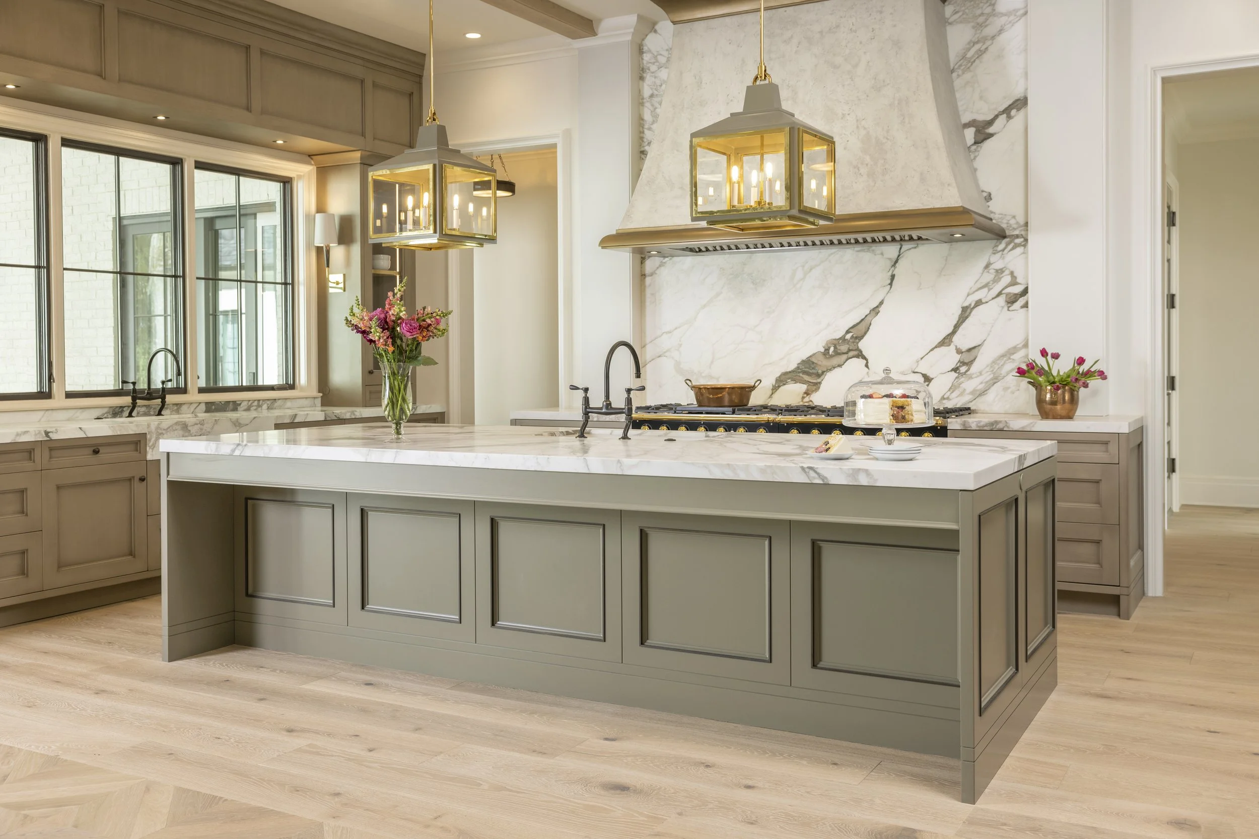 Calacatta_Vagli_Kitchen_College_Grove_Nashville_Residence_2_smaller.jpg