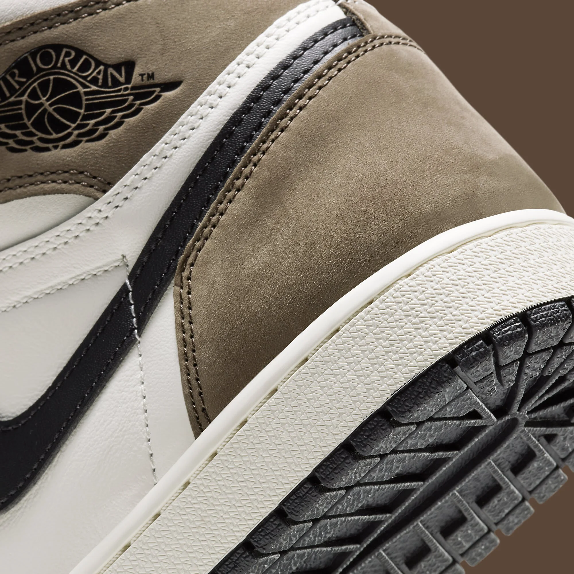 Jordan 1 Retro OG  "Dark Mocha"