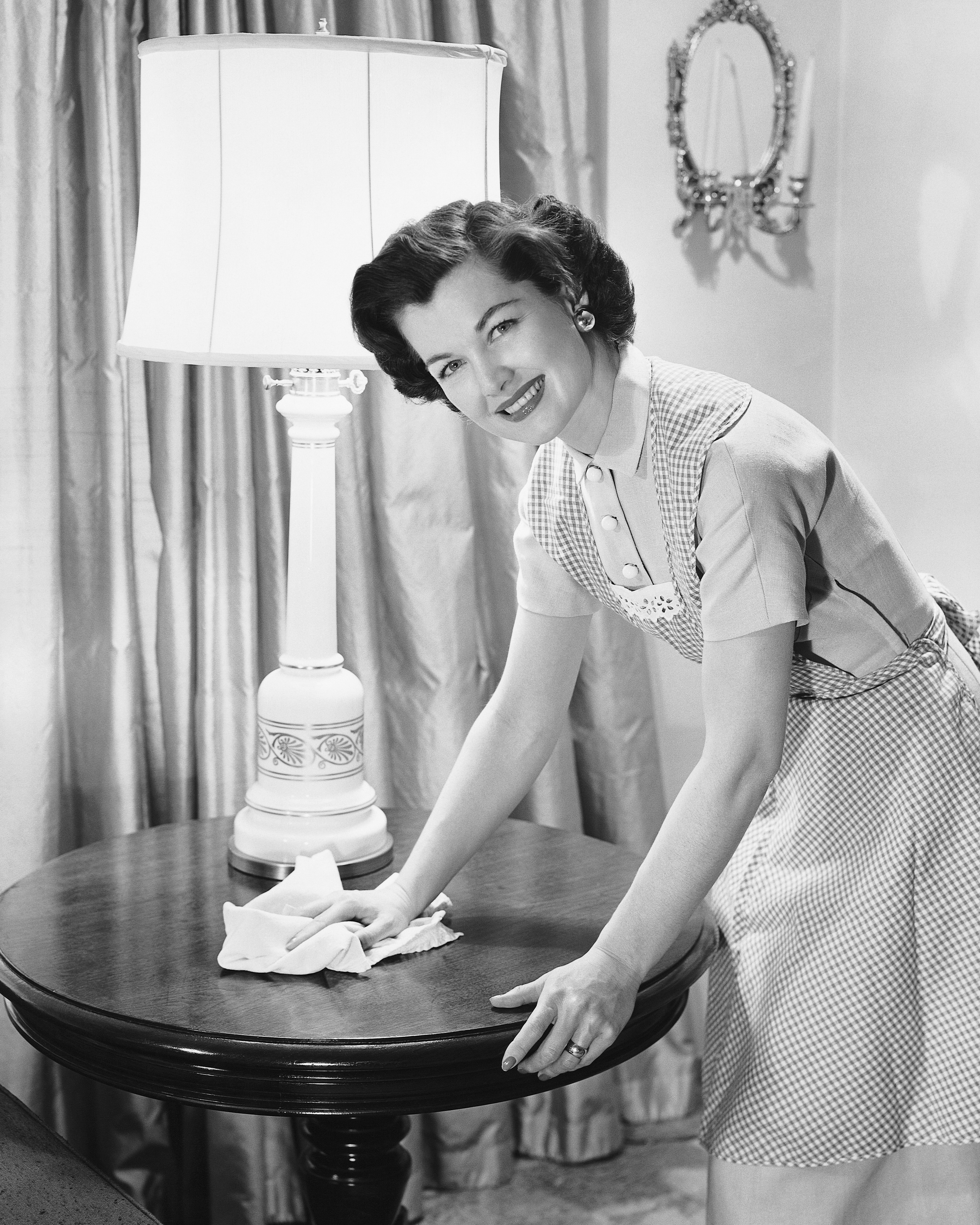 What a 1950s Housewife Can Teach You About Leadership Productivity