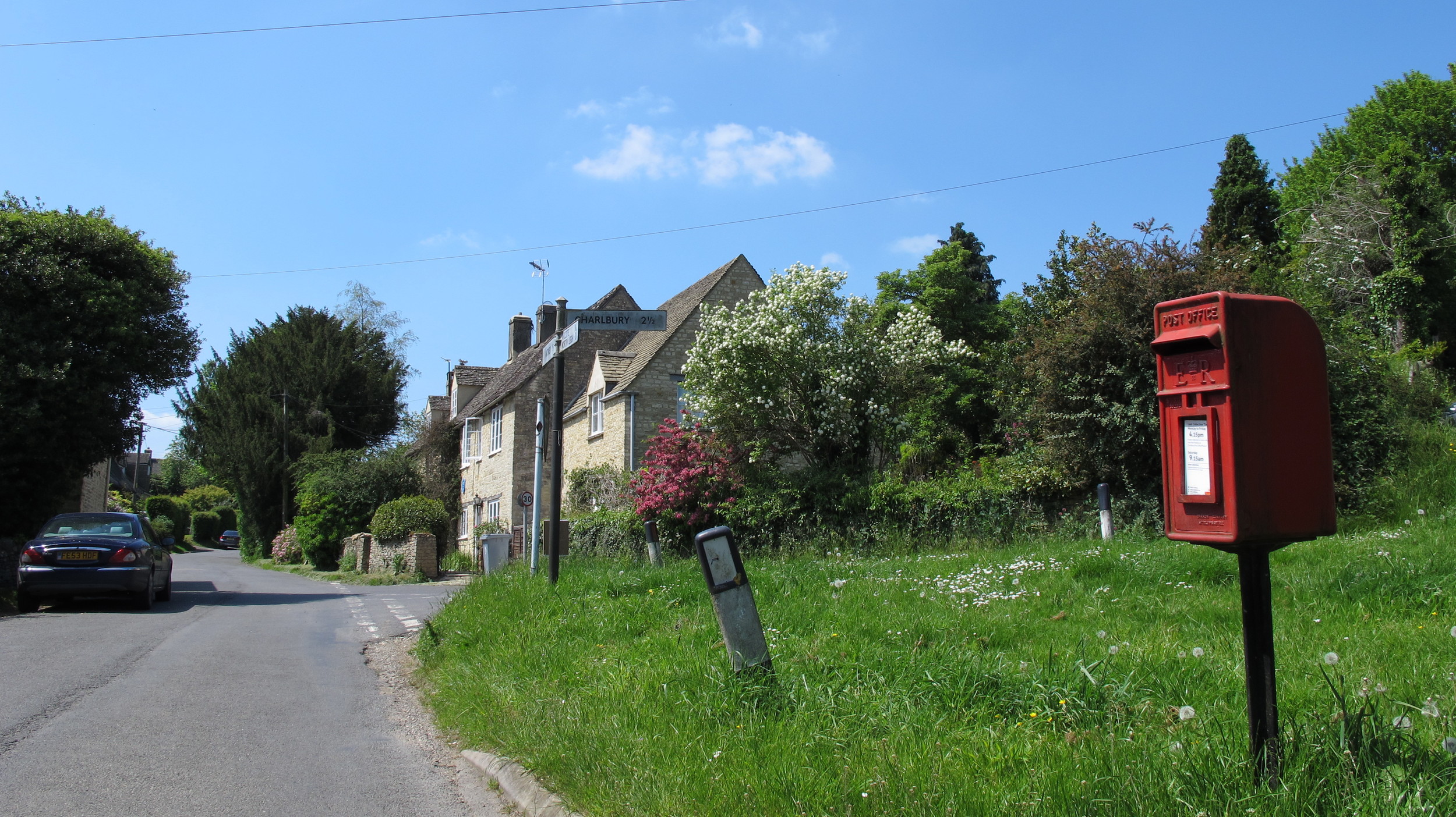 Finstock Village.JPG