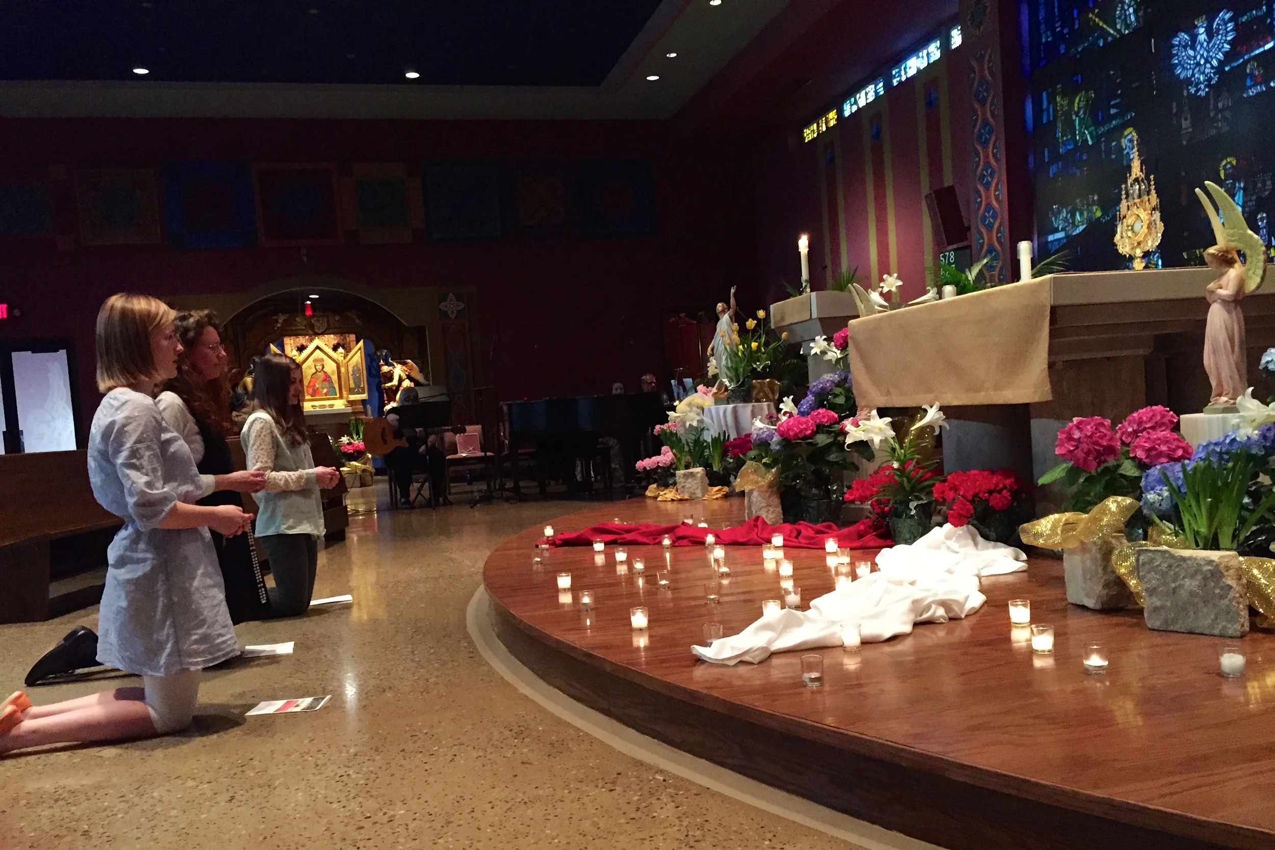 Leading Divine Mercy Chaplet