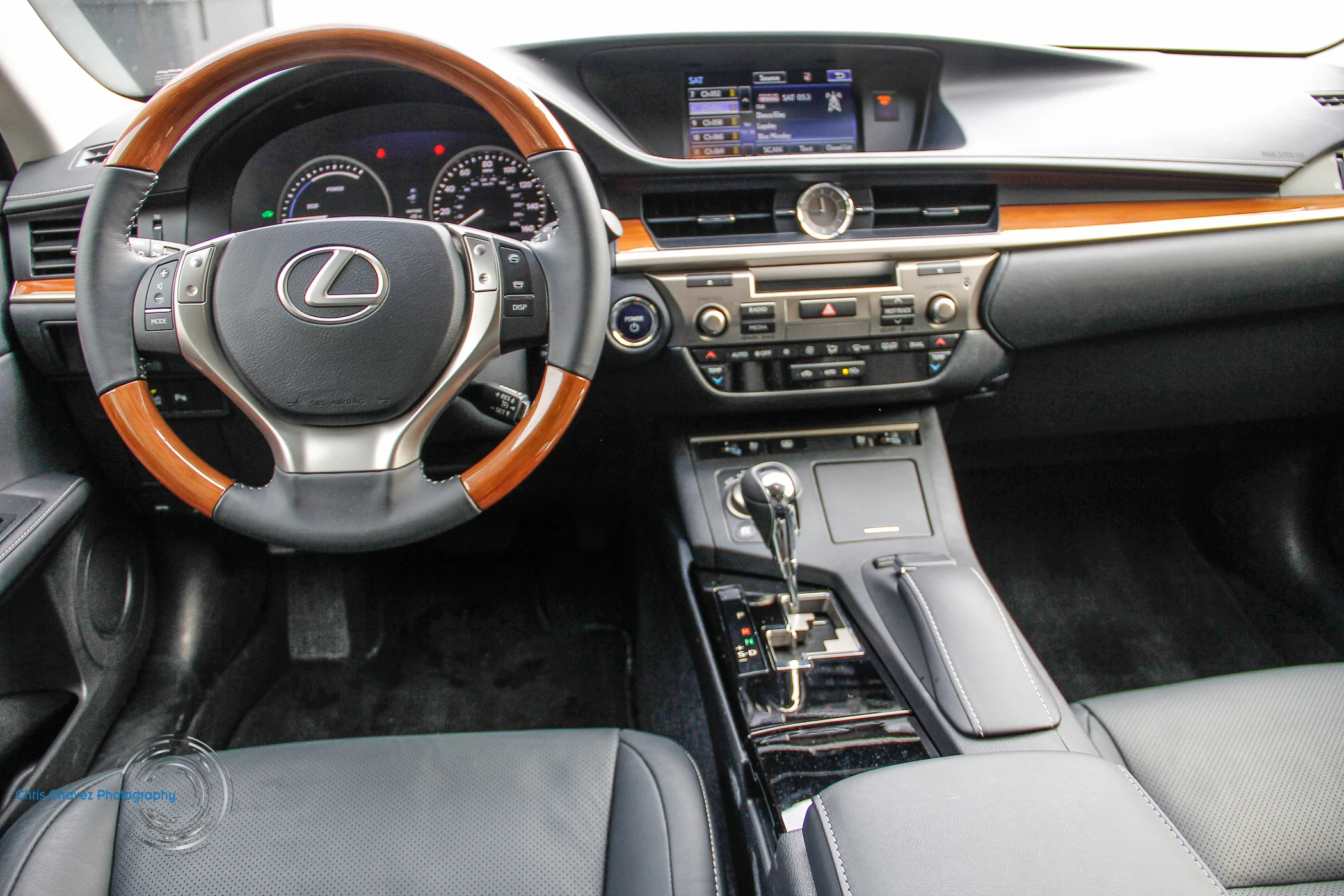 ES 300h 