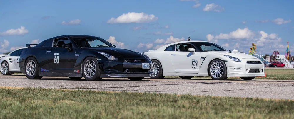 Two GTRs getting ready for “take-off”.