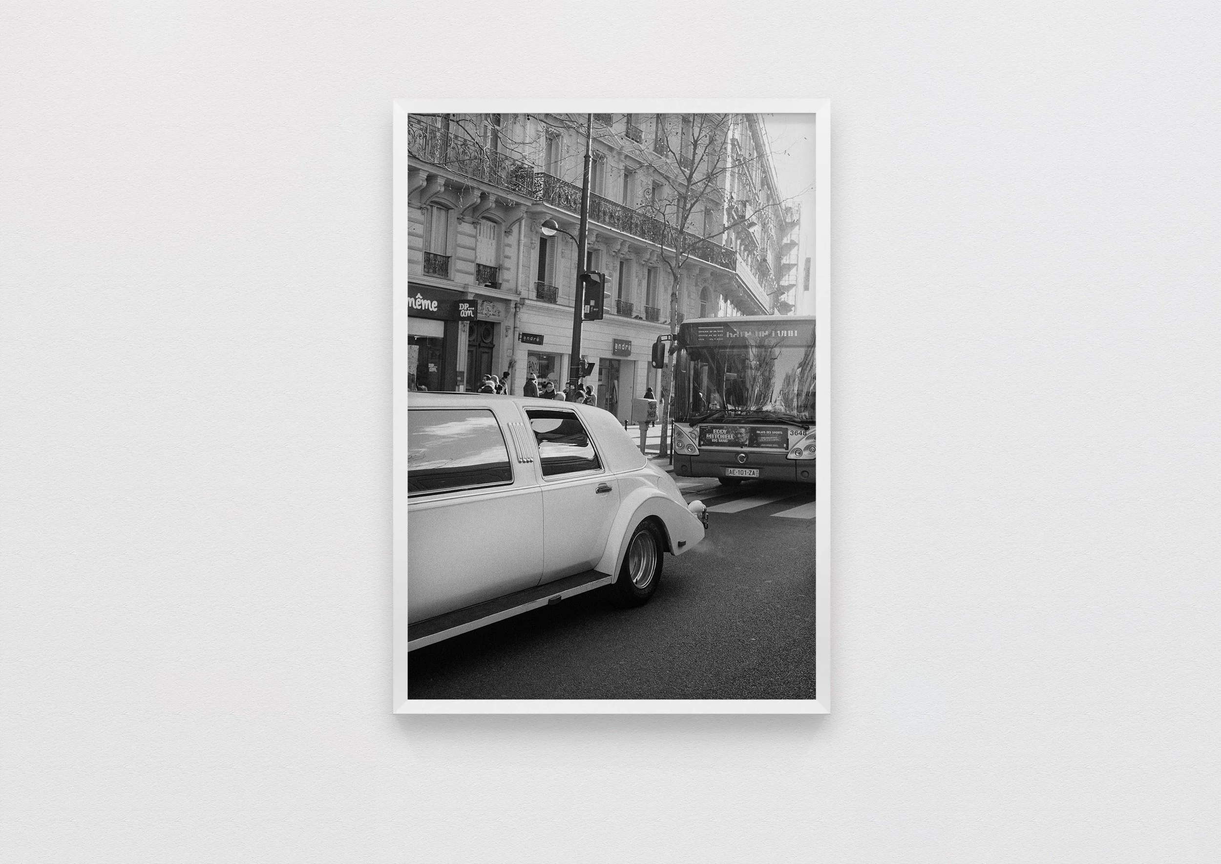   trafic  Paris, France 2017  50 x 70 Archival Print 