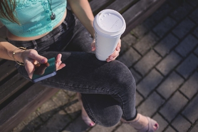☝🏼 The adult sippy cup in its natural habitat.