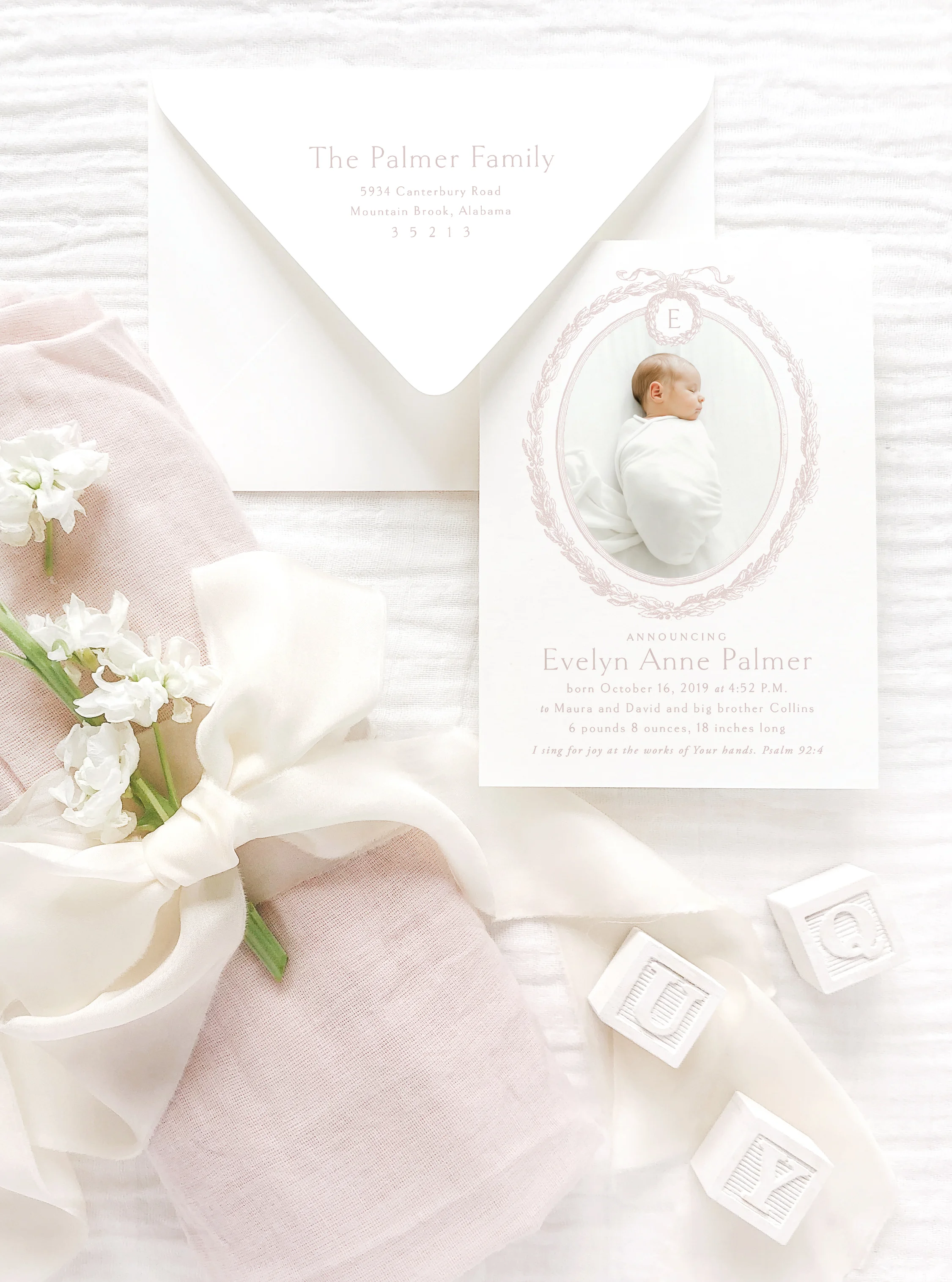 Evelyn_FlatLay.jpg