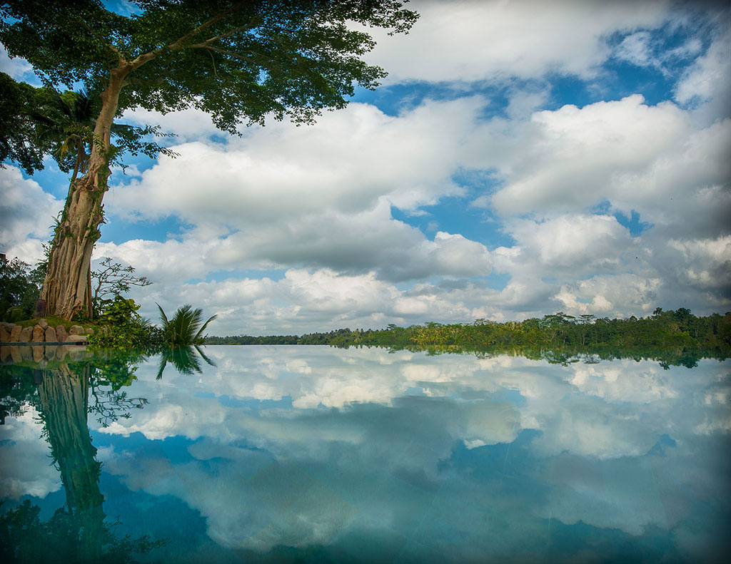 Pool-View-Valley.jpg