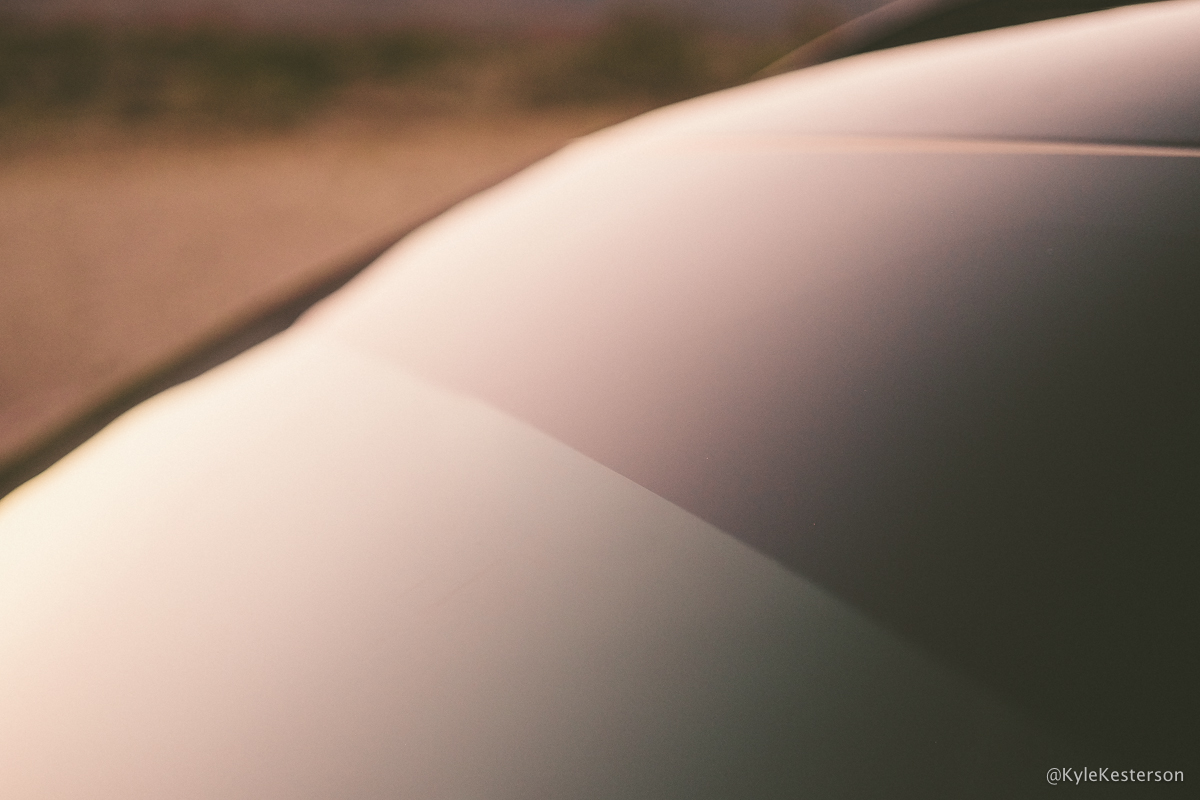 The windshield and anti-glare strip