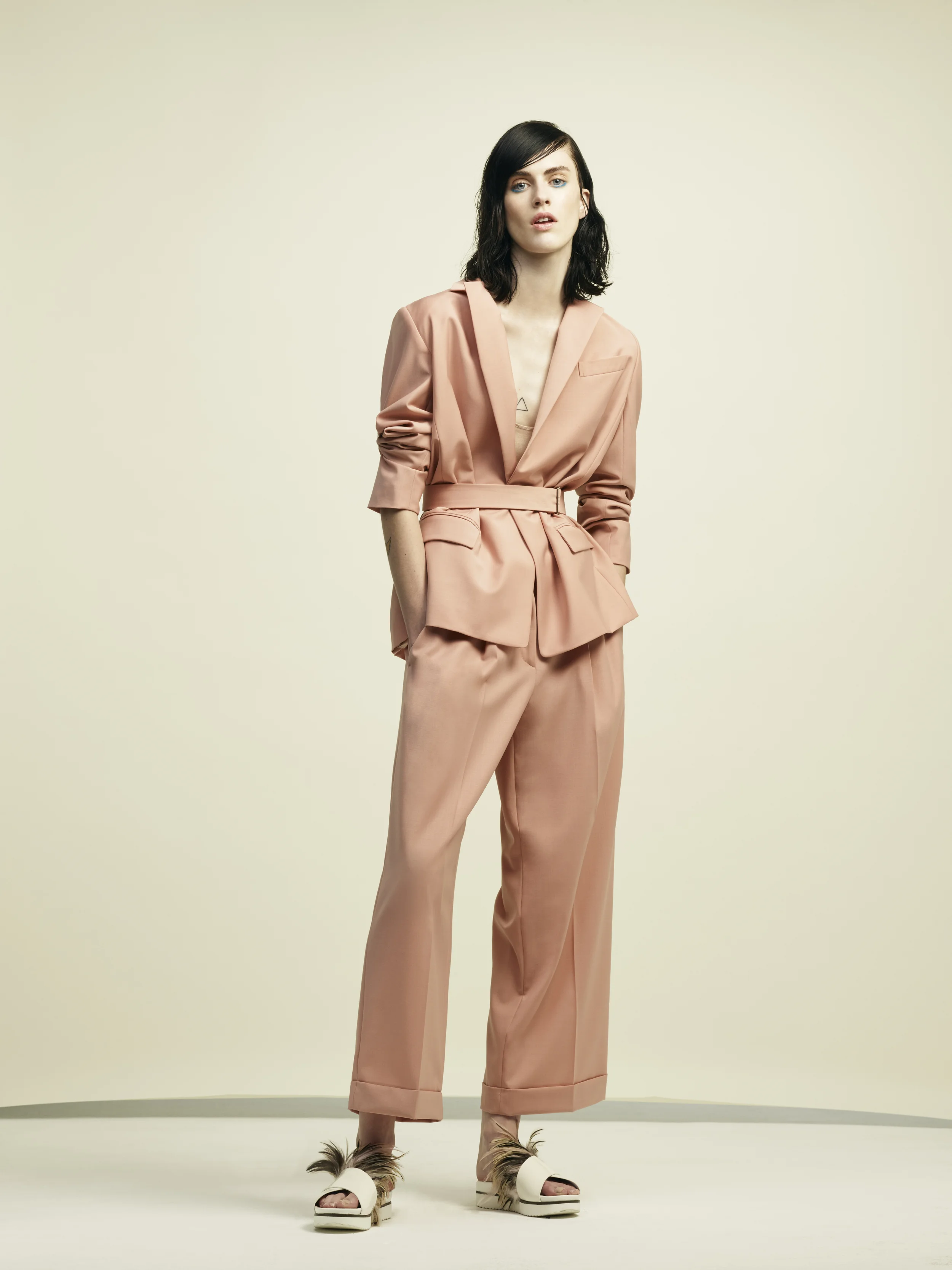 Look14.jpg