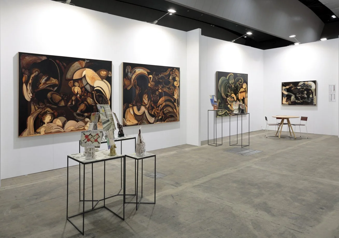  Install, Daine Singer at Melbourne Art Fair 2022, paintings on wall by Kirsty Budge, photo Tim Gresham 
