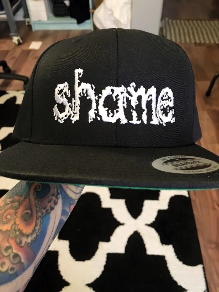  Embroidered 6 panel snapback hats 