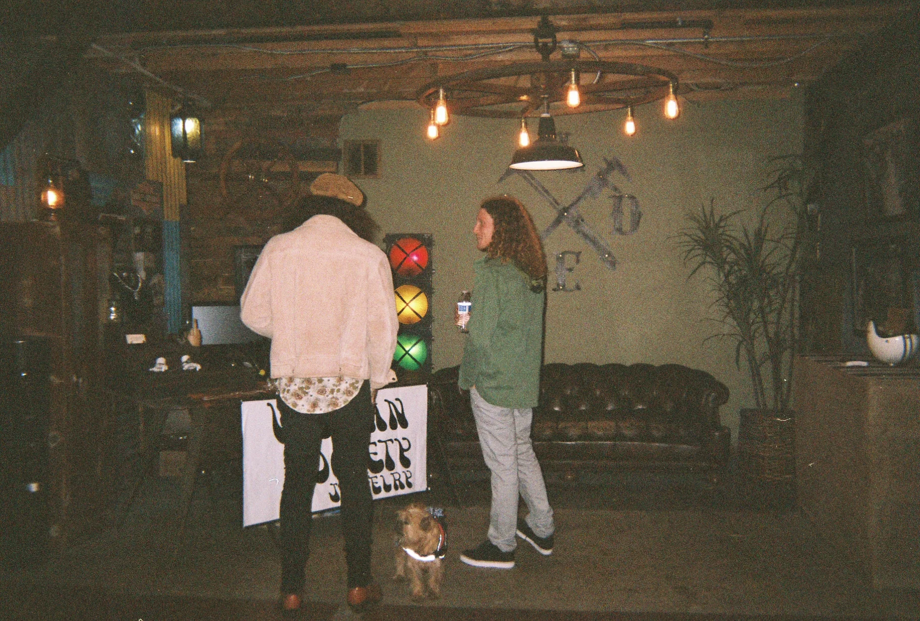 0008930_0008930-R3-038-17A.jpg