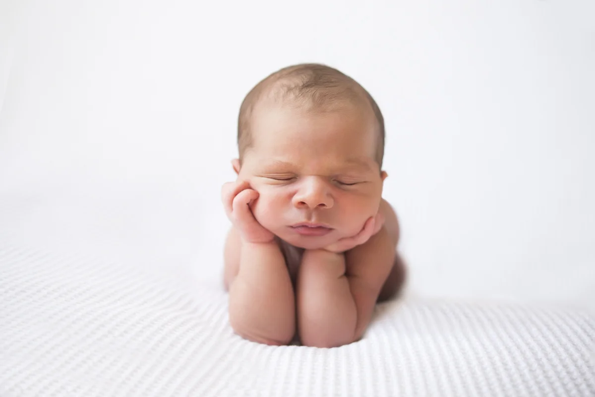 140720-Newborn-Arthur-0030-final.jpg