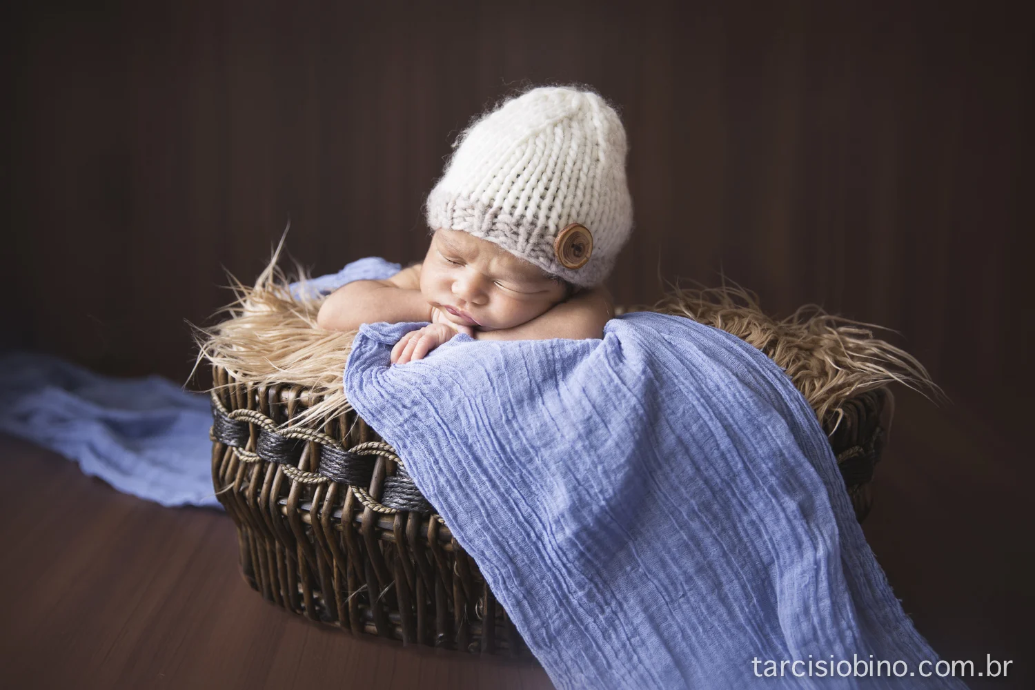 140830-Newborn-Pedro-0081-final.jpg