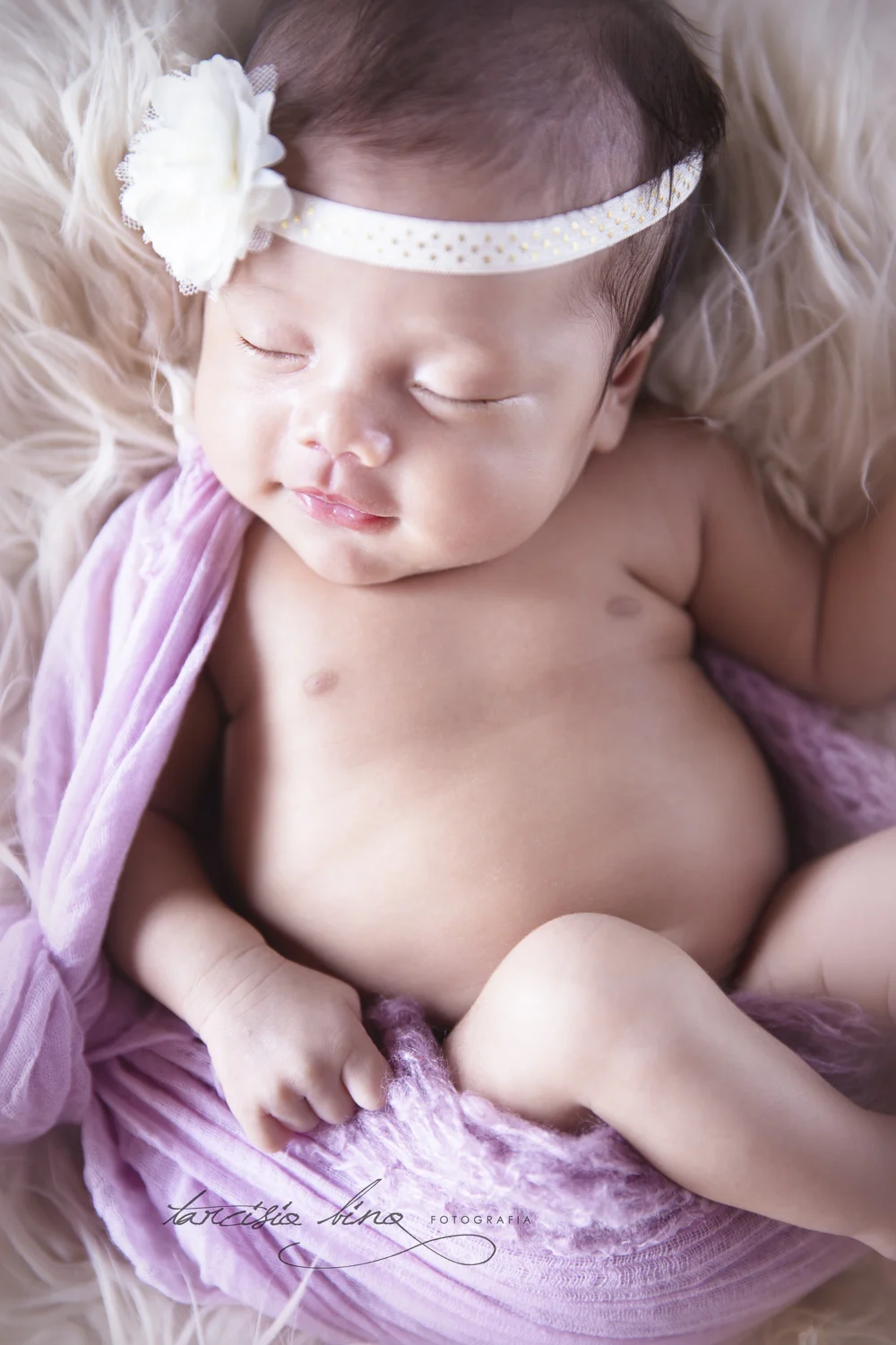 141108-Newborn-Isis-0039-final-final.jpg