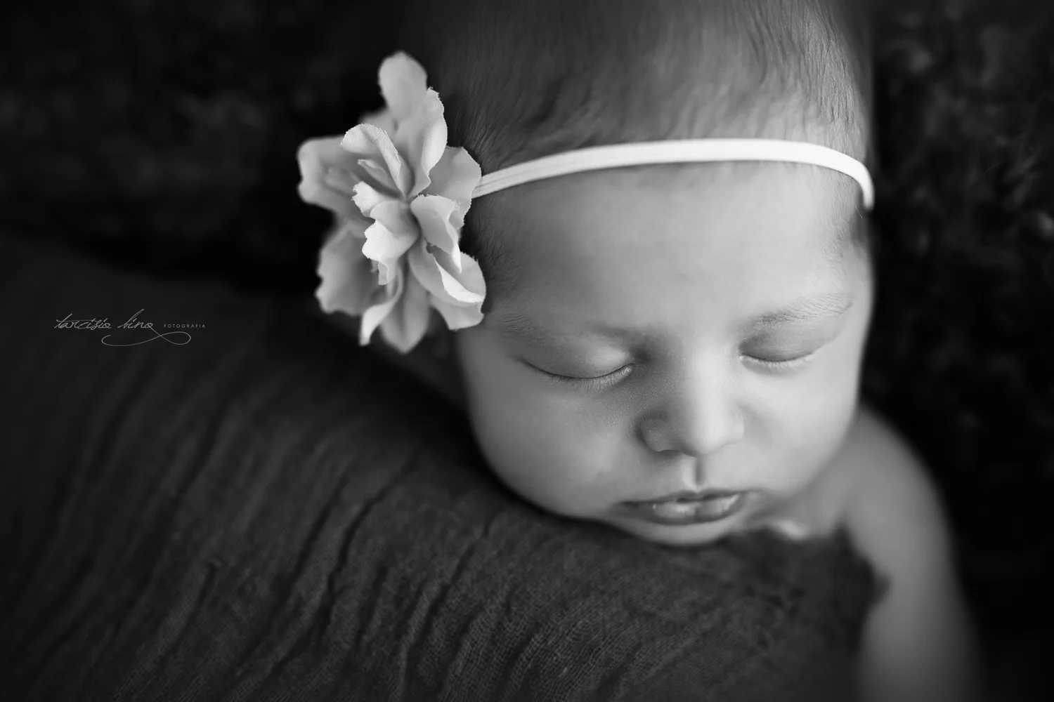 150215-Newborn-Heloise-0087-final-final.jpg