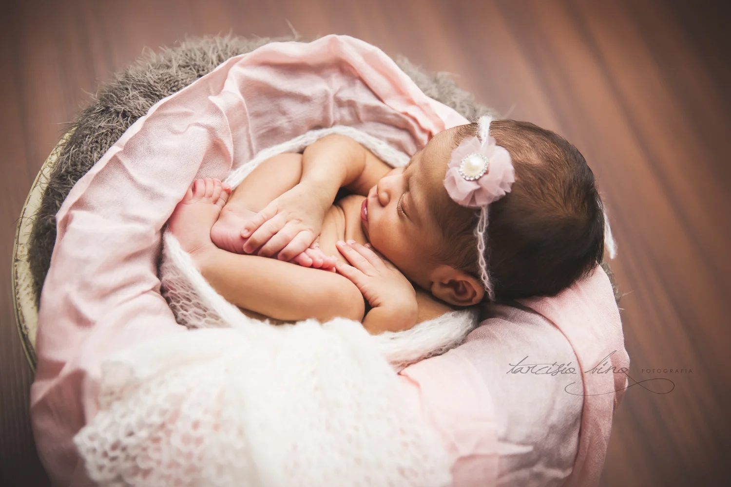 150705-Newborn-Adele-0125-final-final.jpg