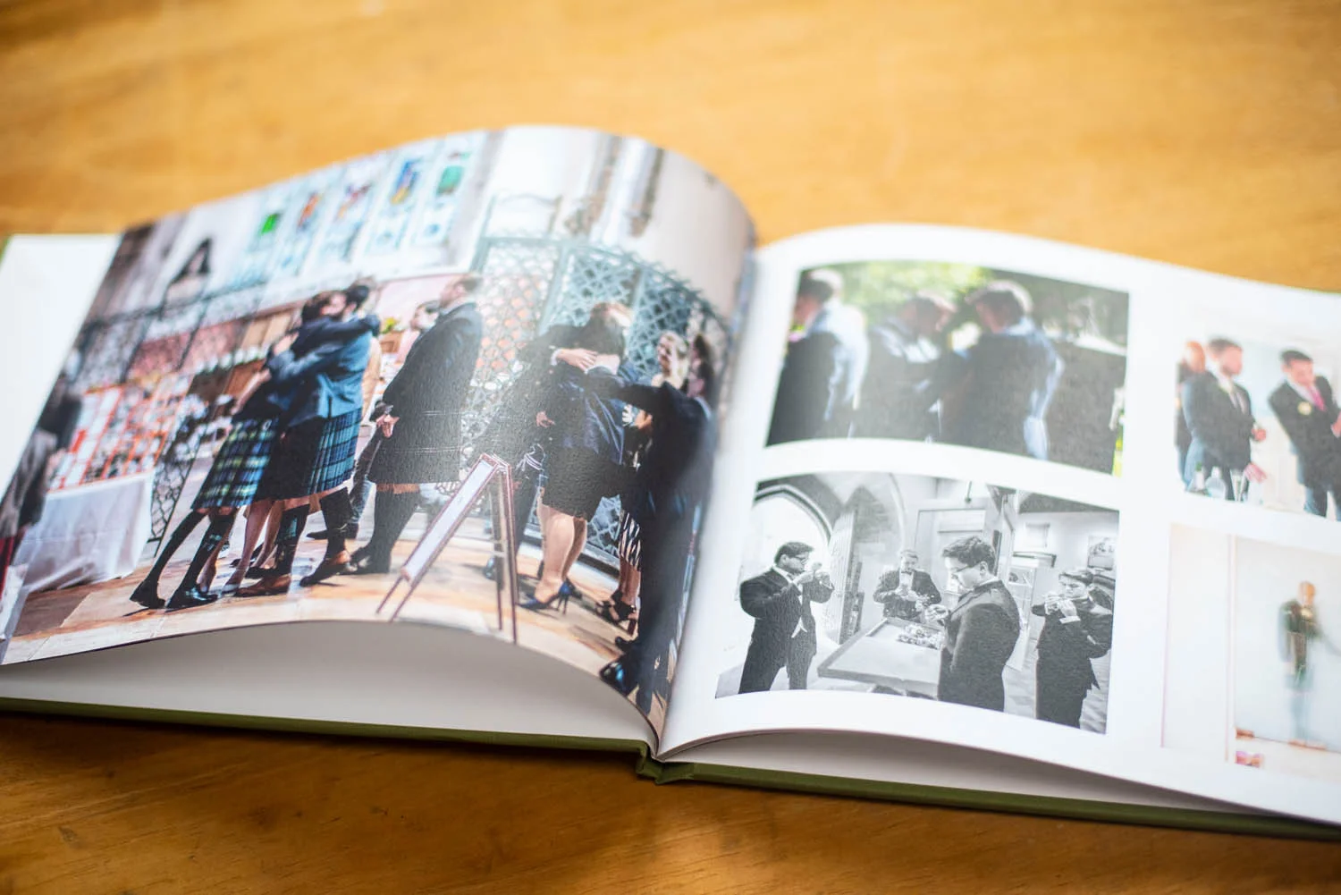 WEDDING-BOOKS_006.jpg