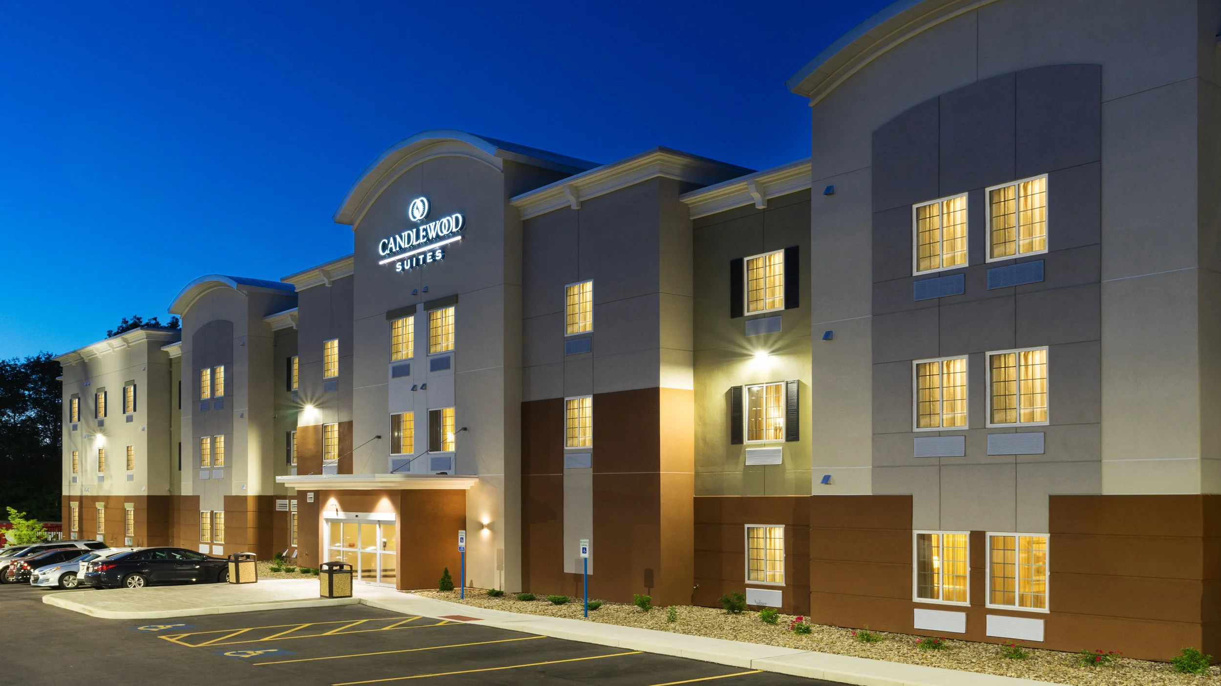 PITGC-EXTERIOR-NIGHT.jpg
