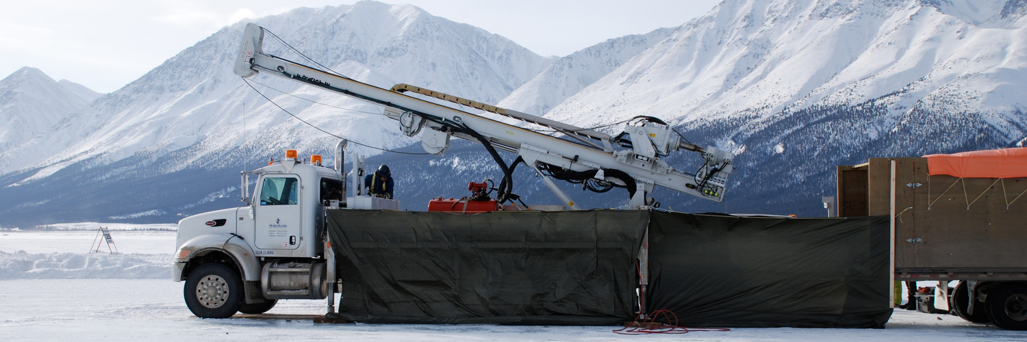A Fraste FS 250 on Kluane Lake, Yukon.
