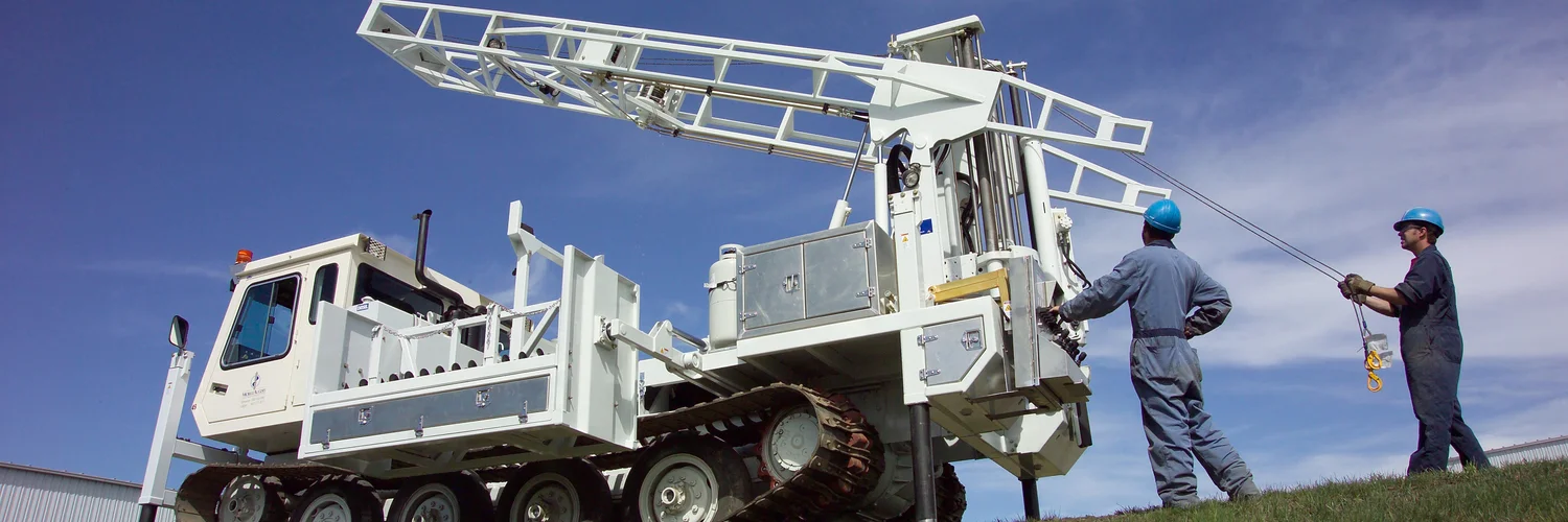 The powerful M 10 T tracked auger drill is proven tough in the harshest drilling conditions.