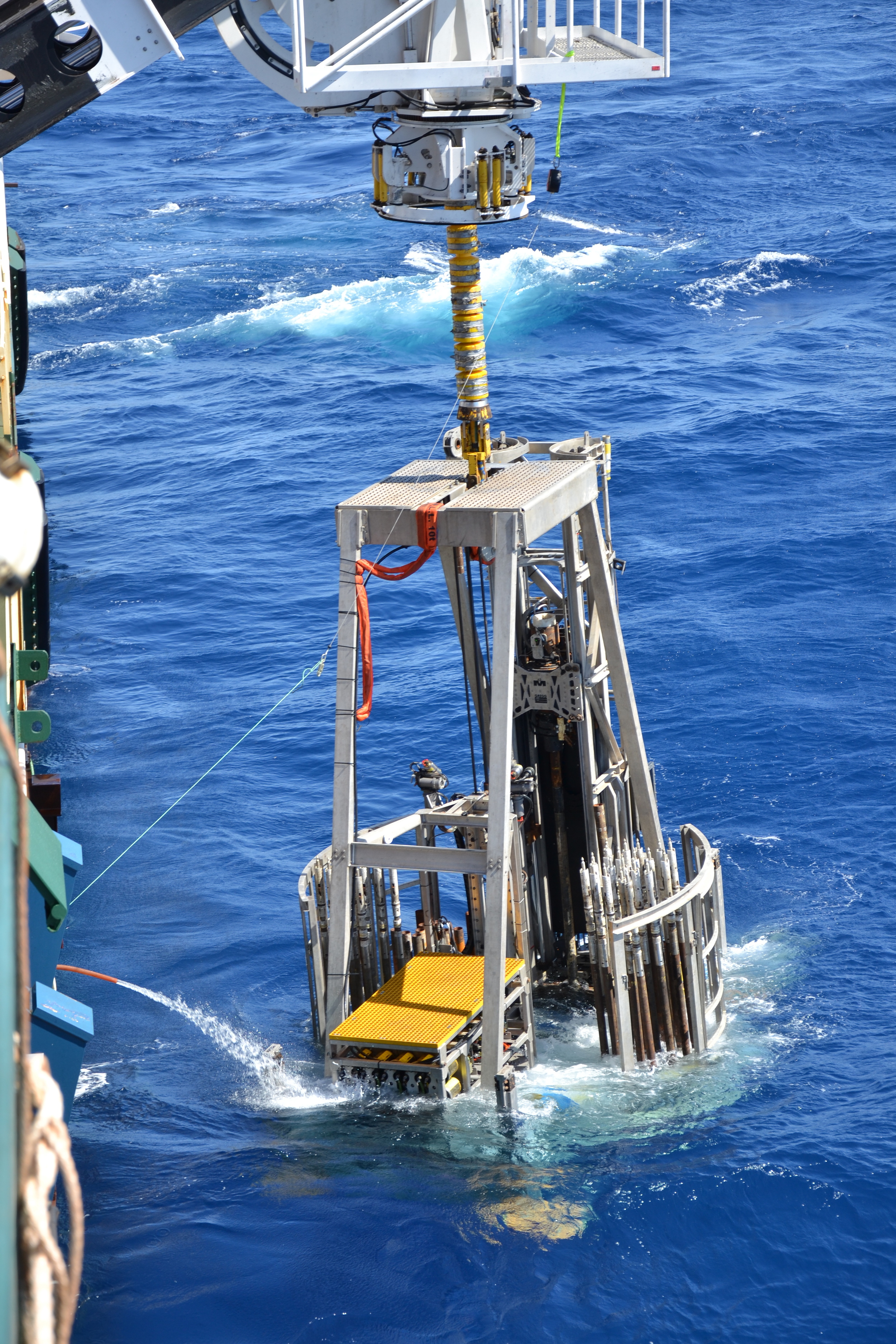 Fugro sets new seafloor drill depth record with MARL SubSea drill