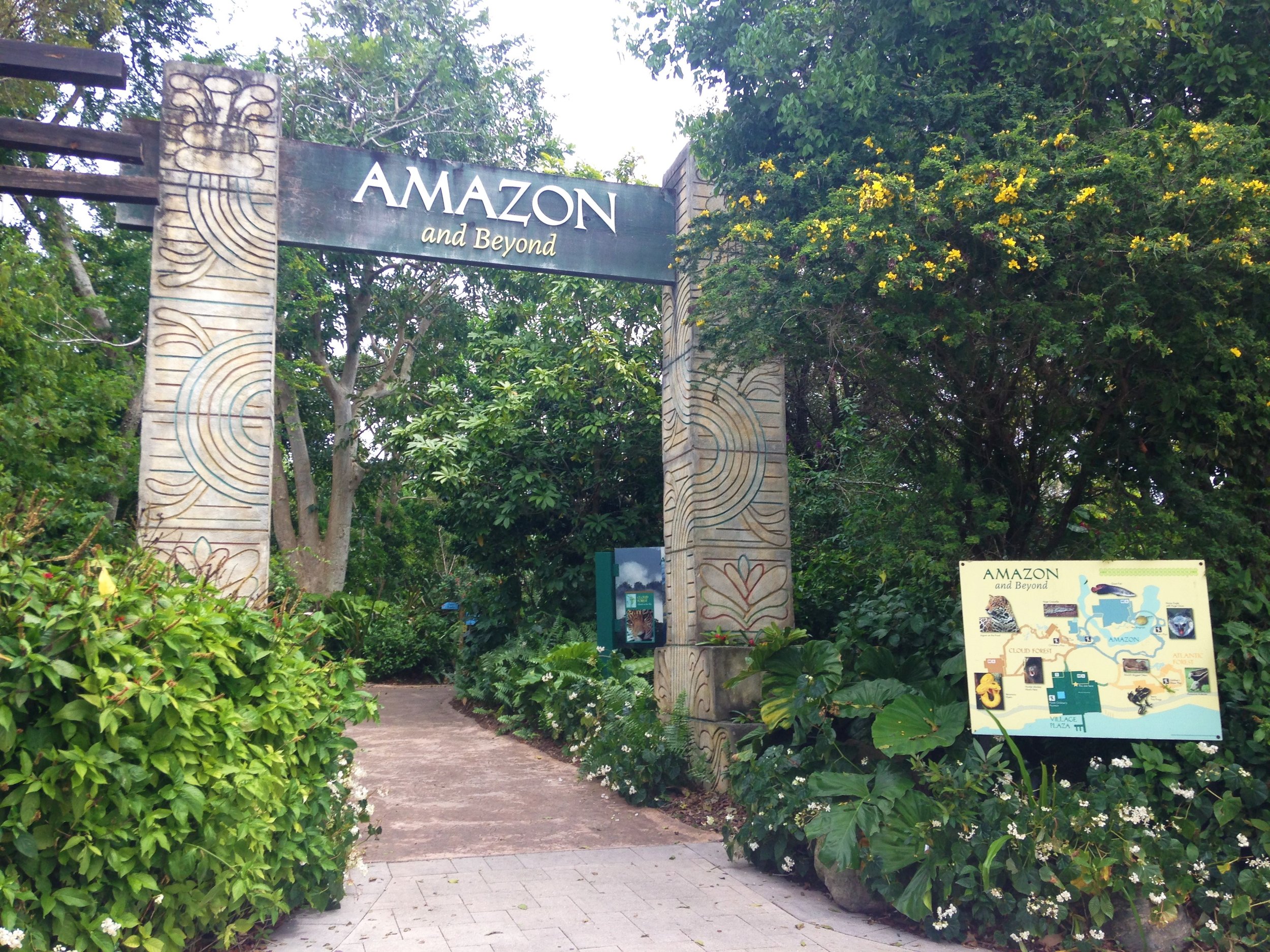 Amazon_and_Beyond_exhibit_at_Zoo_Miami (1).jpg