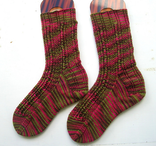 Roobeedoo's Solar Flair Socks.