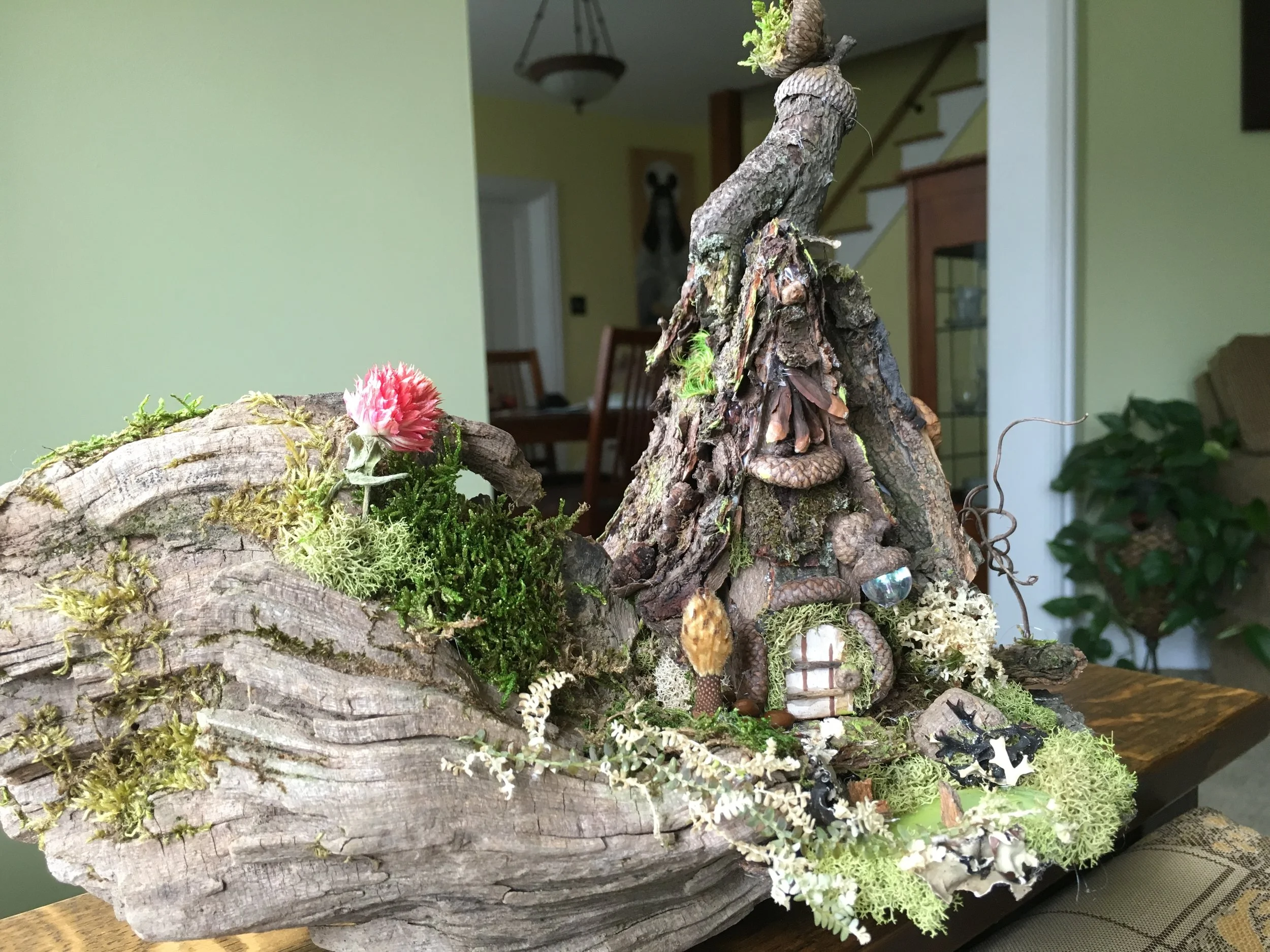 Pondside Cottage Faerie Fairy House - front