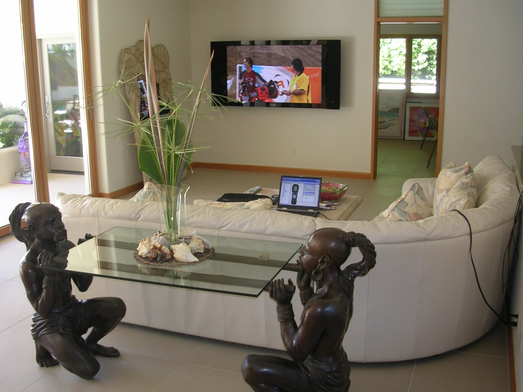 Flat Screen 6.JPG