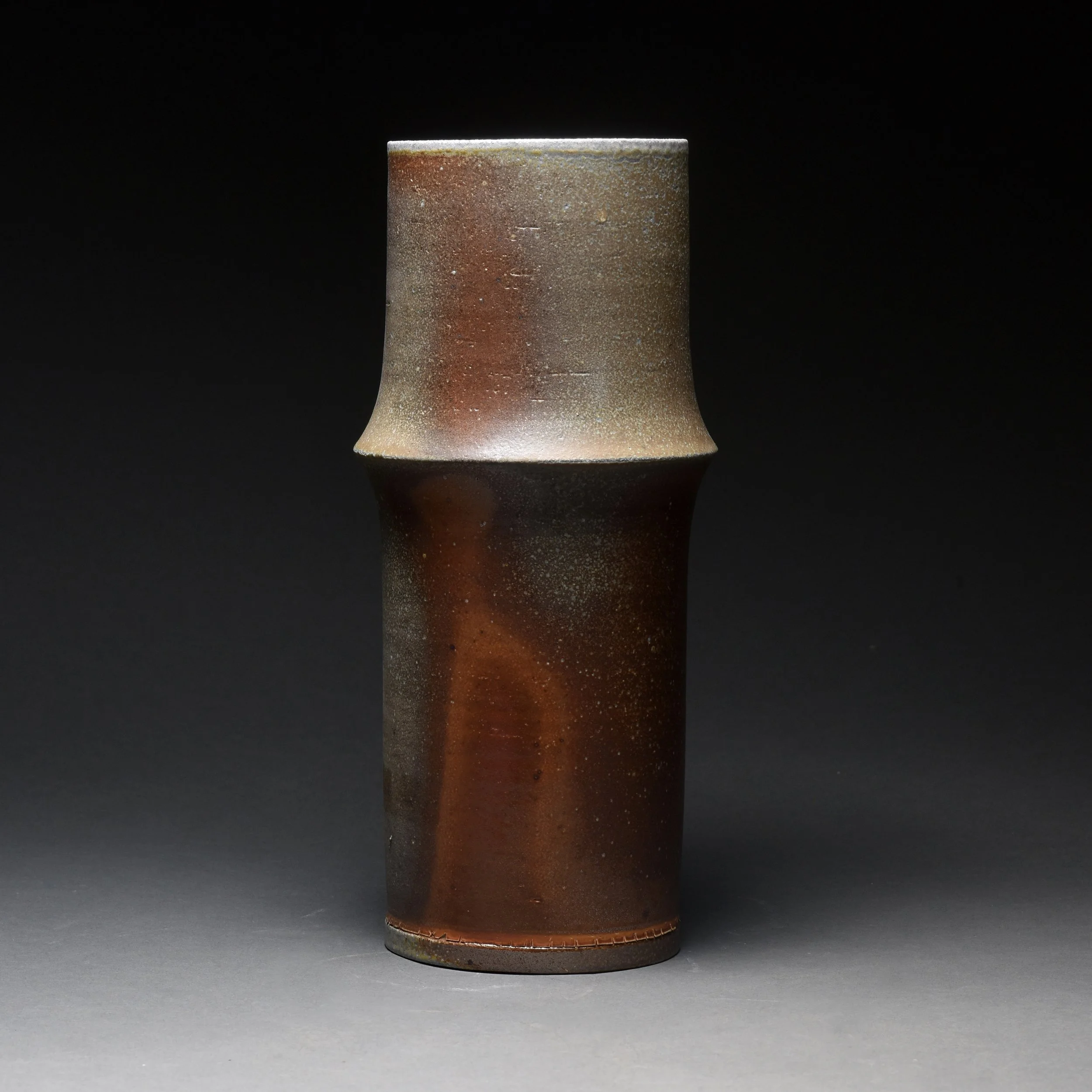Ridge Vase 4