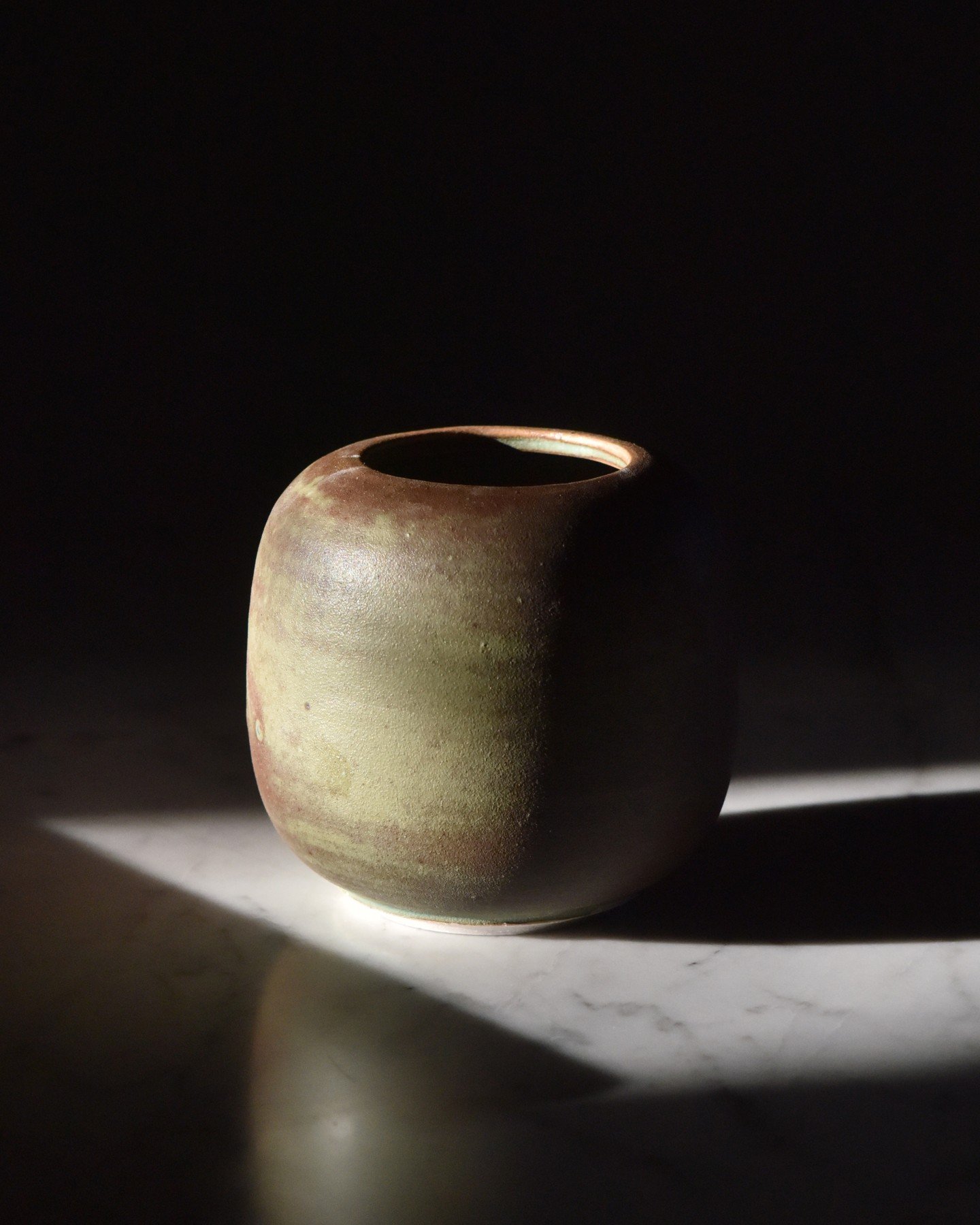 Glazing and firing of my pottery is done in a community studio in Berkeley, California @thepottersstudio. Just one of the benefits of the studio is the shared knowledge base &mdash; I've learned so much there from other members. Recently, @wheel.wenc