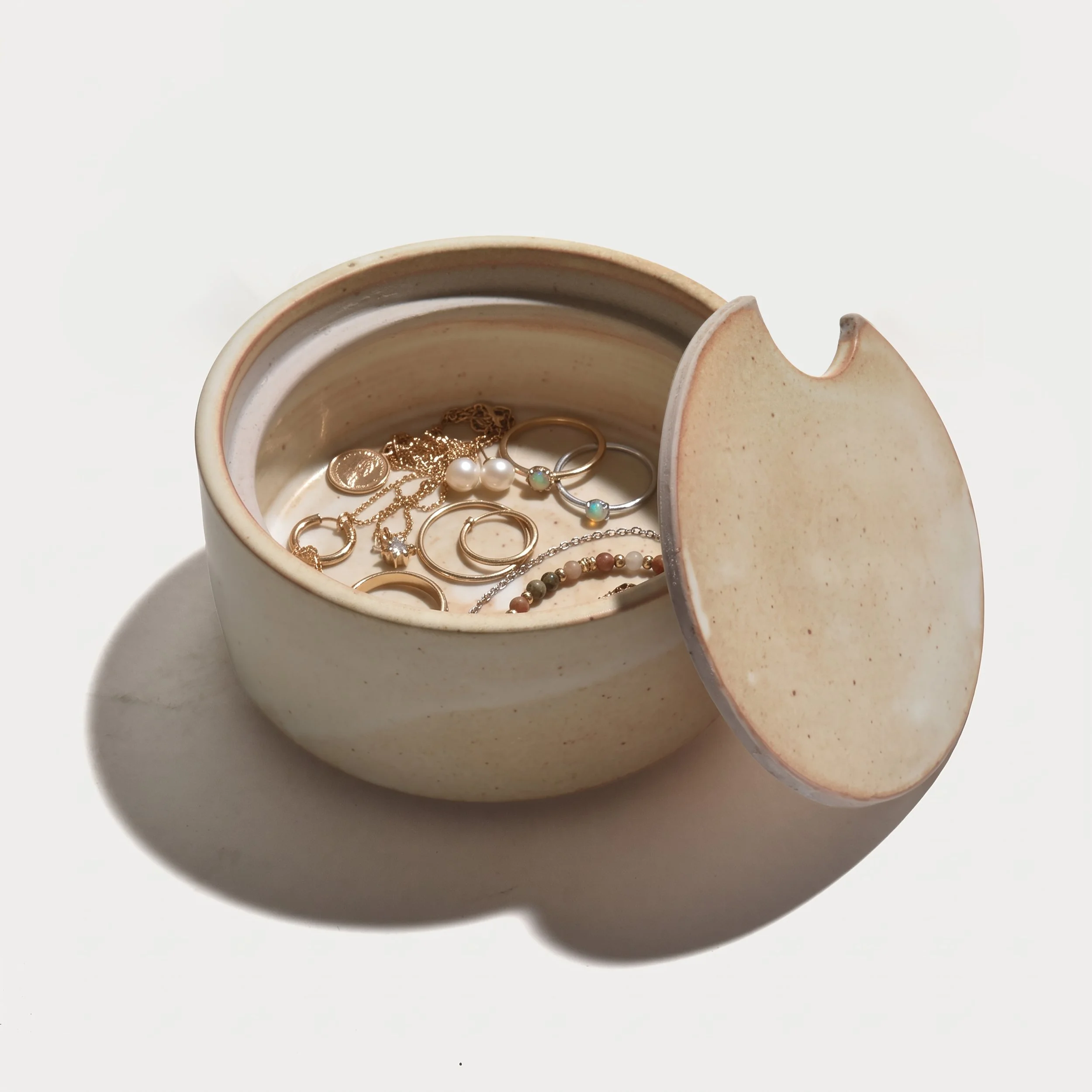 Lidded container jewelry.jpg