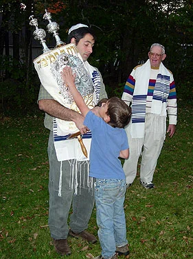 jonah_torah