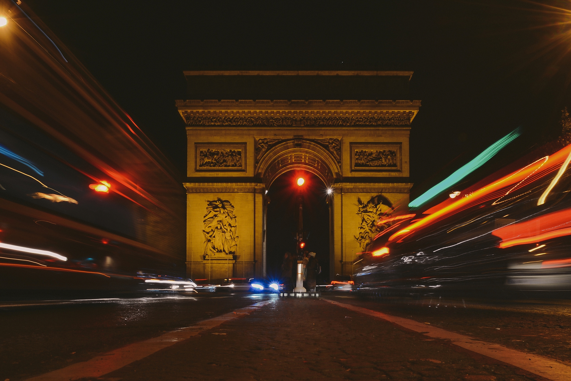 arc de triumph night long exposure_0056.jpg