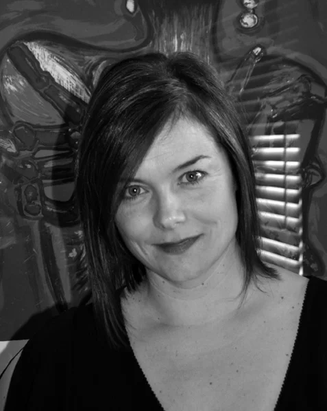 New headshot w crop.jpg