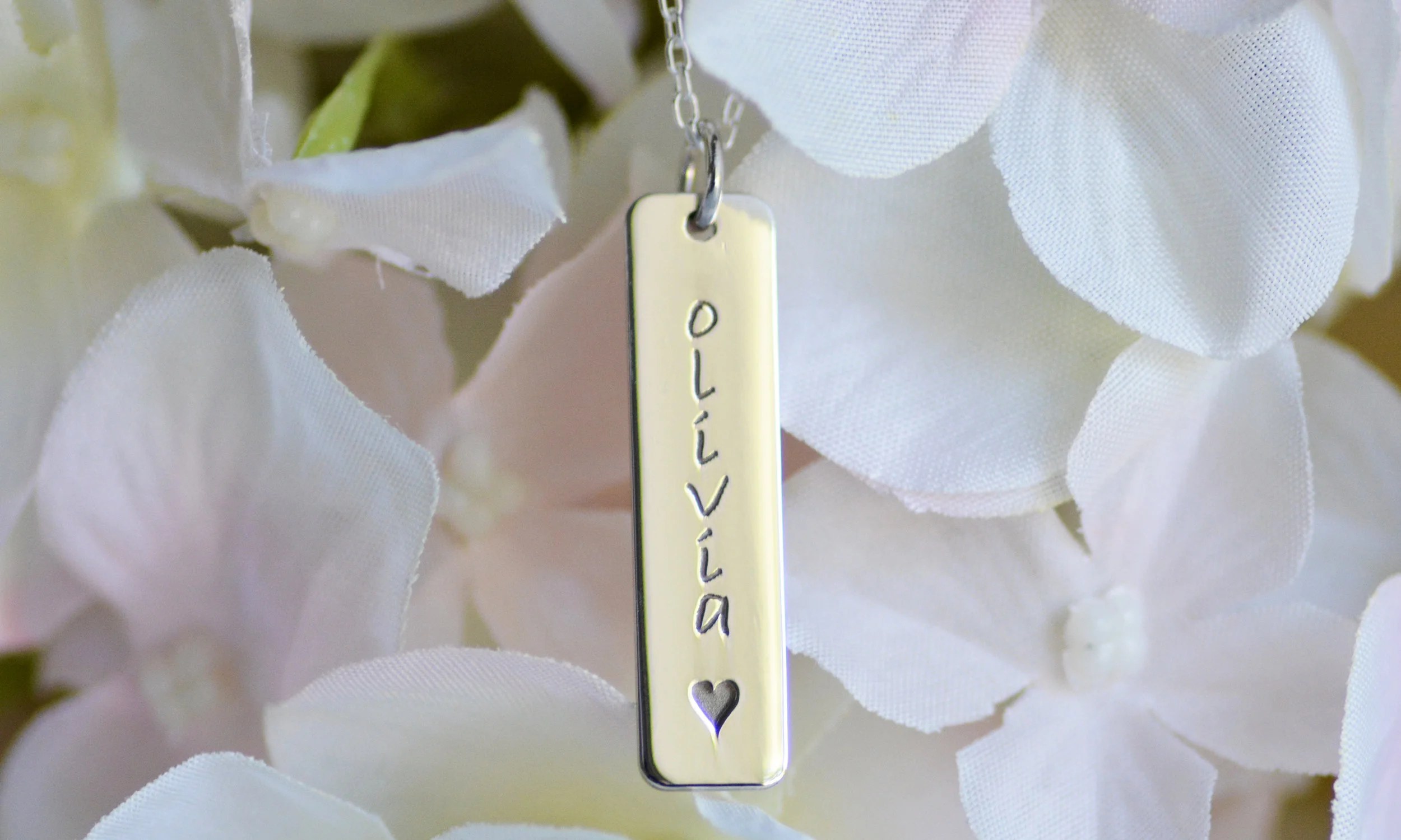OliviaBarPendant1.jpg