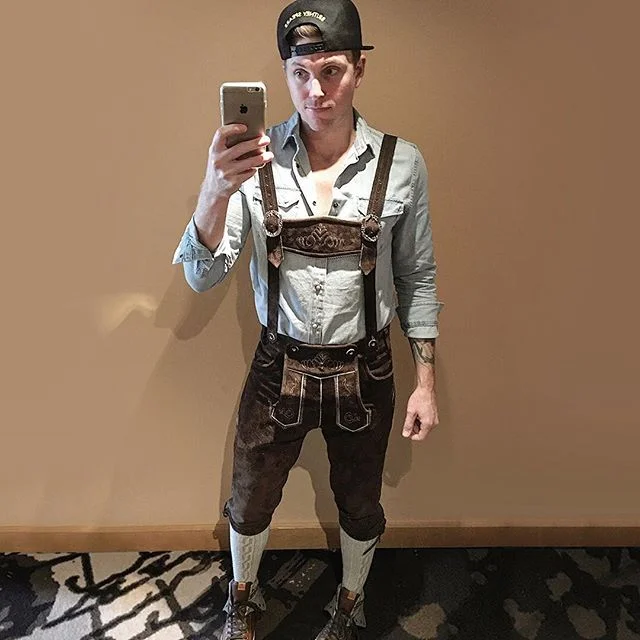 🇩🇪 M  U  N  I  C  H 🇩🇪
#germany #bavaria #munich #munchen #oktoberfest #travel #vacation #holiday #lederhosen