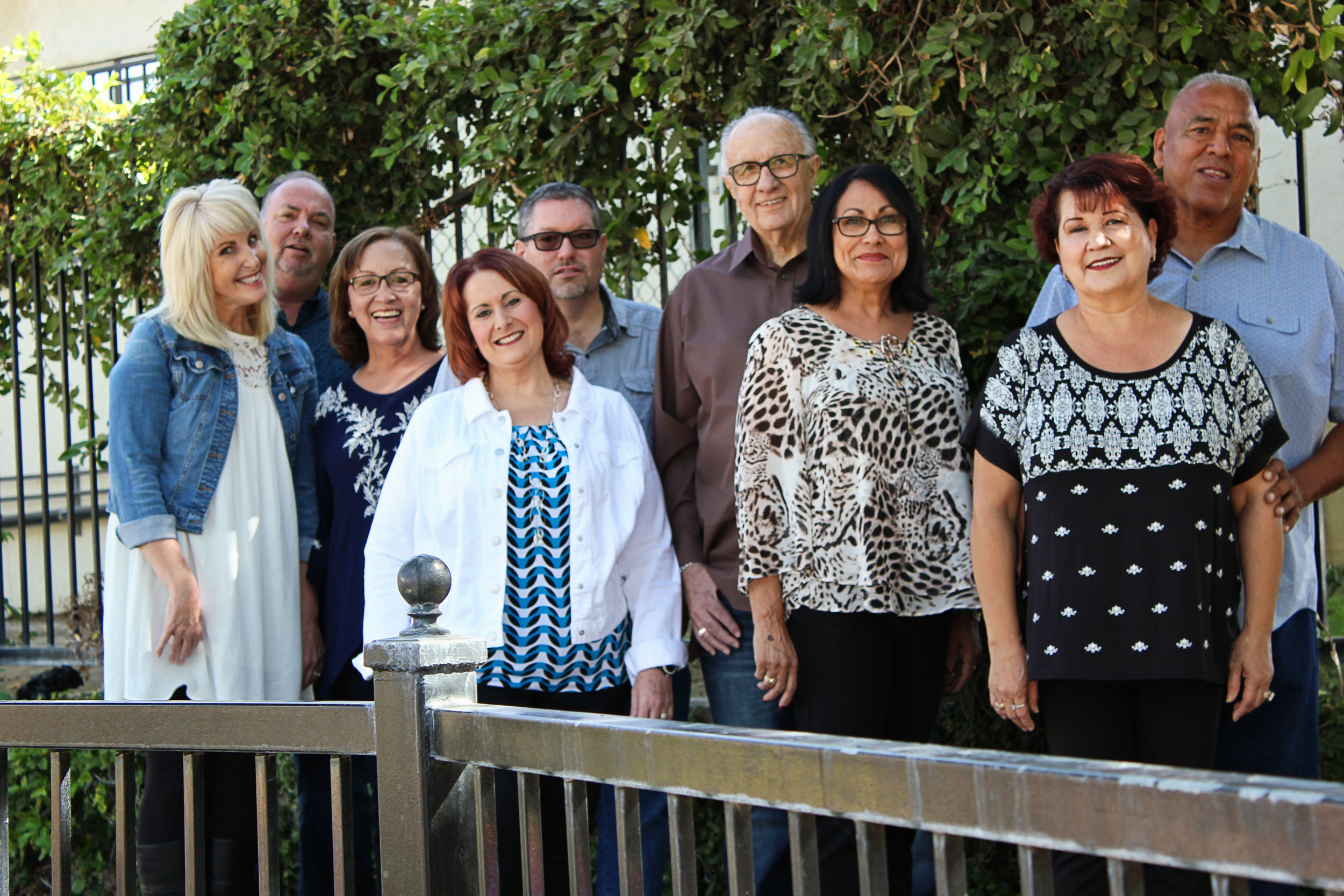 From Left to Right: Diane & Wade Jenkins; Rosario Gomez; Pam & Geoffrey Crain, Ed & Bea Combs; Cynthia & Arthur Juarez