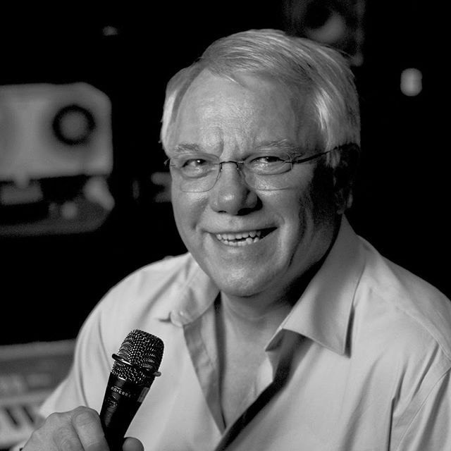 EPISODE 37 : James L. Neihouse, ASC
Live!
Cinematographer James L. Neihouse, ASC joins us to discuss his latest work, "A Beautiful Planet documentary"- a documentary shot on the International Space Station that leaves you speechless, transfixed and downright inspired.
James Neihouse strategically trained the astronauts how to photograph with and troubleshoot an IMAX 70mm and then piloted them through any problems they encountered from ground control.
Impressive? Listen to this week's episode tomorrow to learn more (link in profile)
#abeautifulplanet #documentary #film #movie #space #cinematographer #cinematicimmunity #immunitypodcast #cinema #podcast #itunes #filmmaking #losangeles #entertainment #behindthescenes #jamesneihouse
