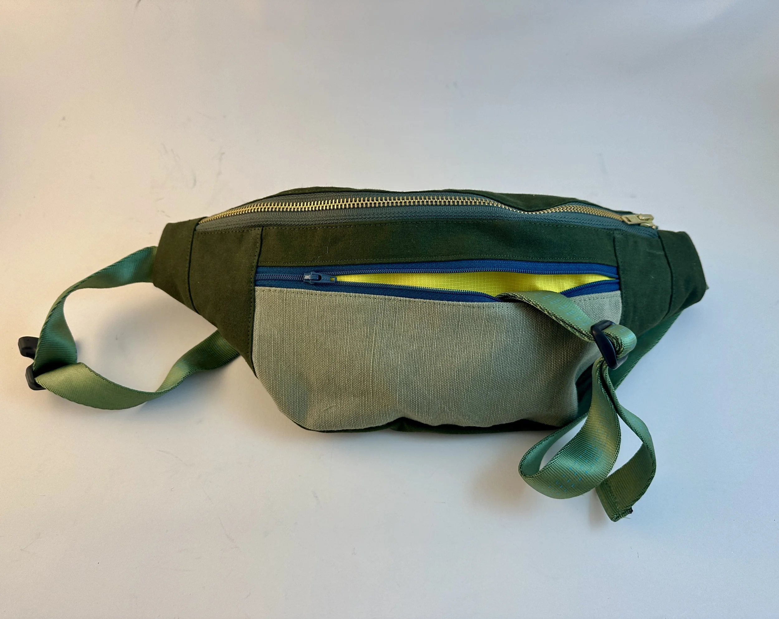 fanny green with blue zip 2.jpg